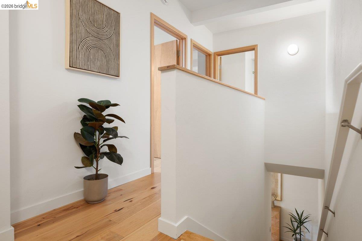 433 Capricorn Ave, Oakland CA 94611 — photo 32