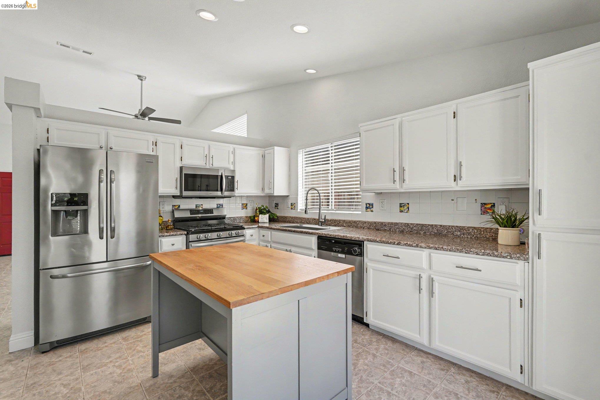 5120 Arroyo Way, Antioch CA 94531 — photo 13