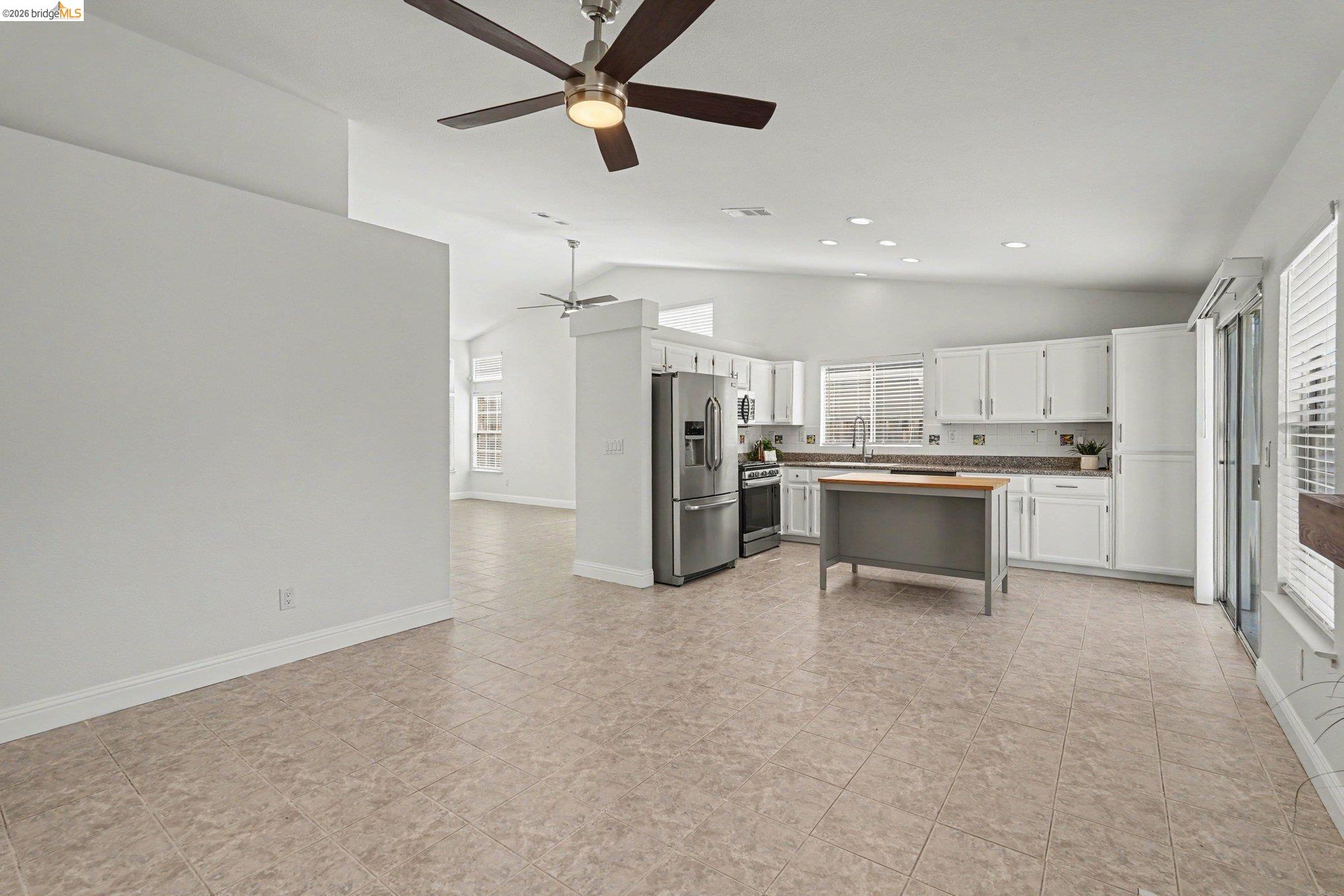 5120 Arroyo Way, Antioch CA 94531 — photo 10