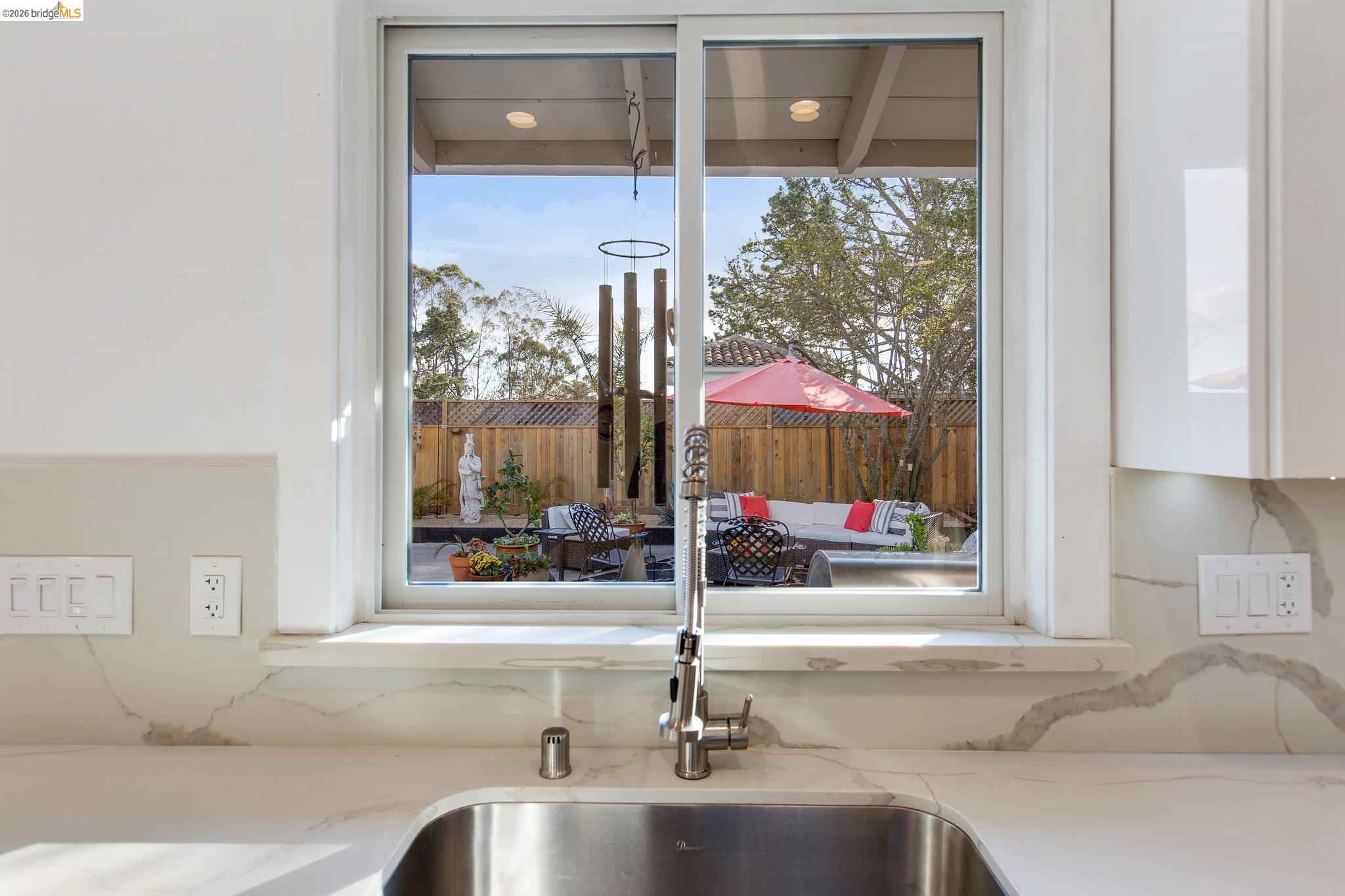 13255 Clairepointe Way, Oakland CA 94619 — photo 11