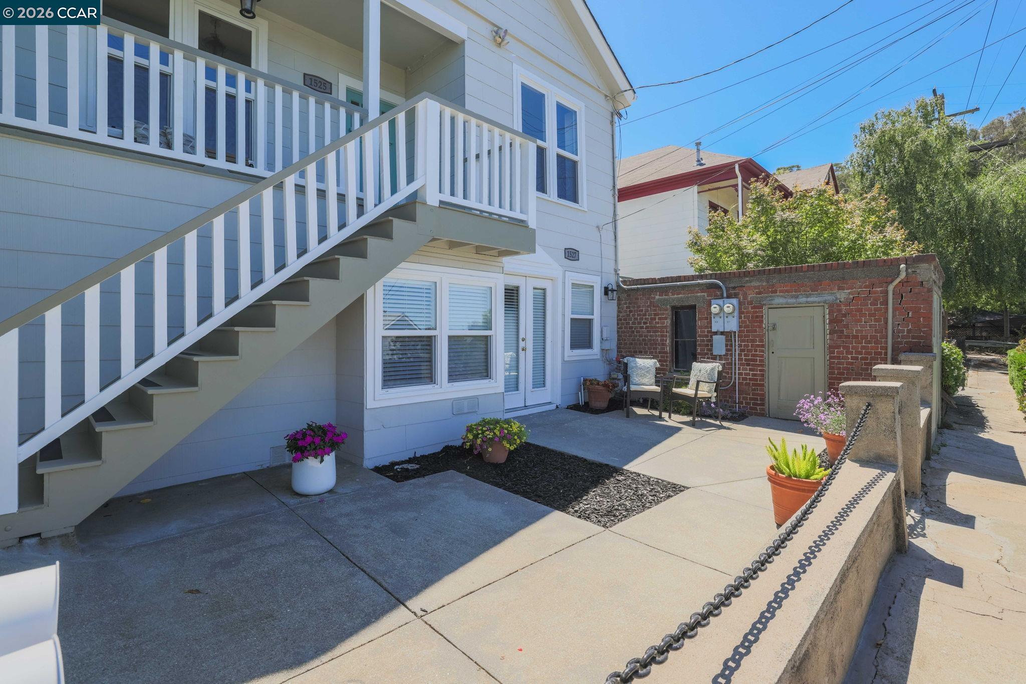 1525-1527 Lillian St, Crockett CA 94525 — photo 5
