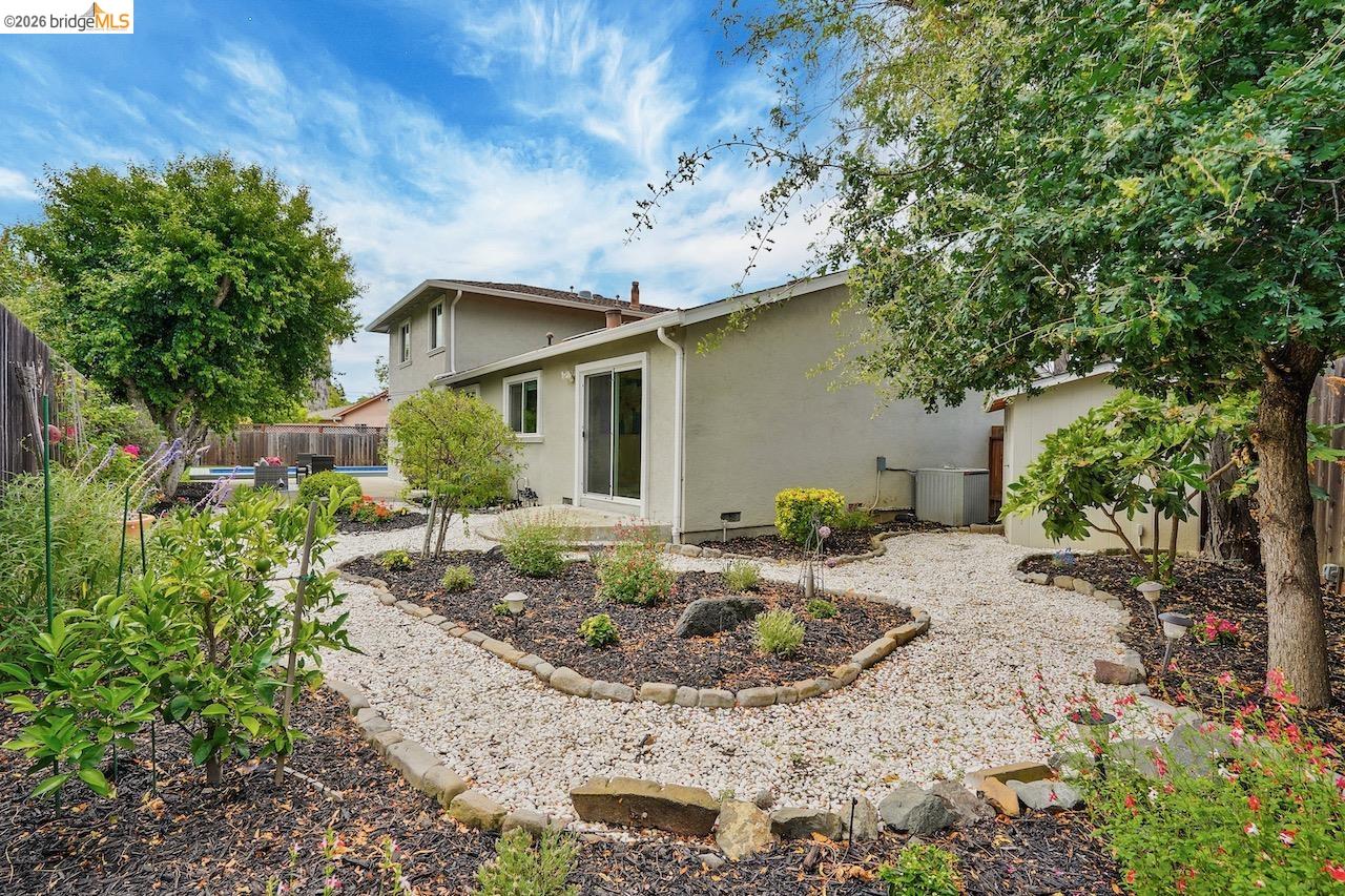 2198 La Orinda, Concord CA 94518 — photo 33