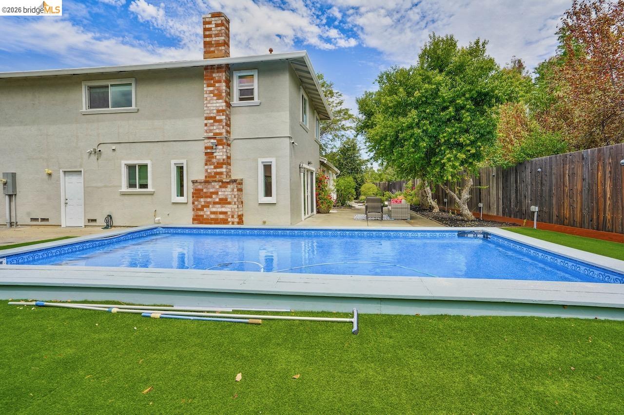2198 La Orinda, Concord CA 94518 — photo 36