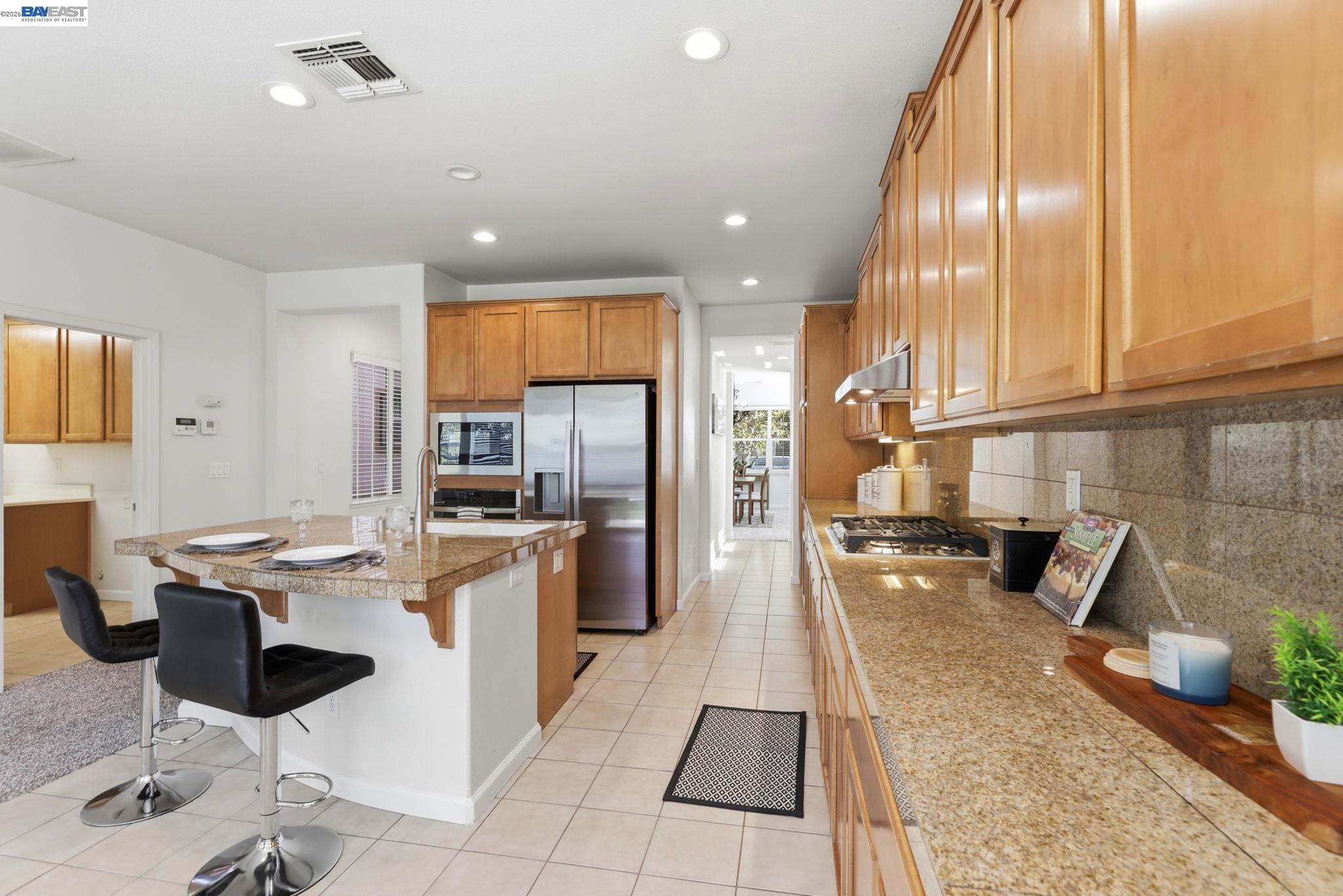 24 E Heritage Dr, Mountain House CA 95391 — photo 6