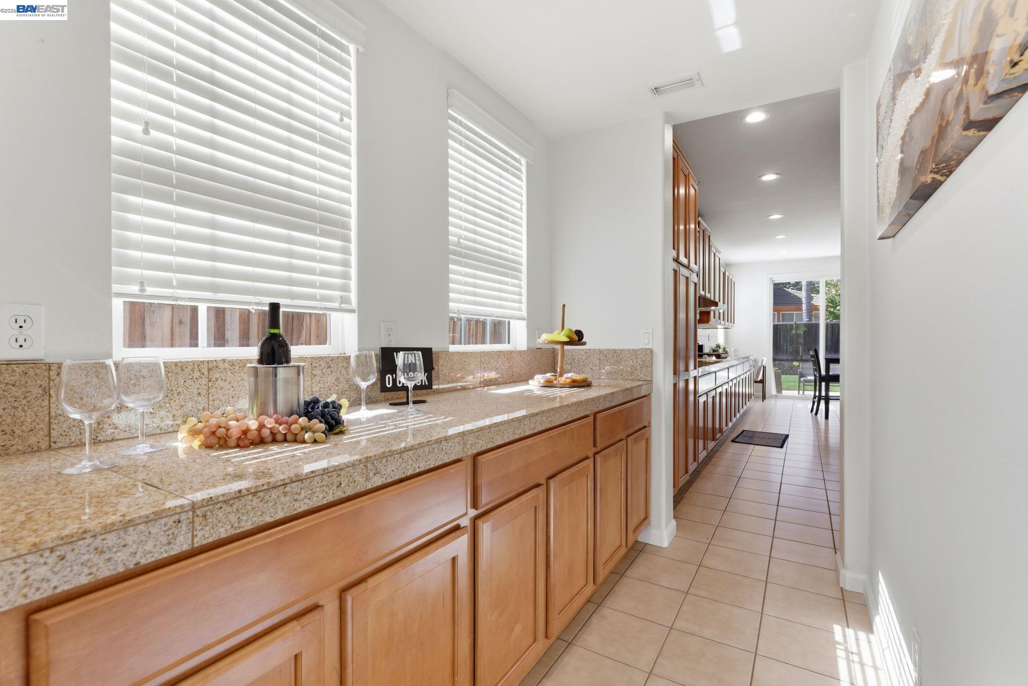 24 E Heritage Dr, Mountain House CA 95391 — photo 7