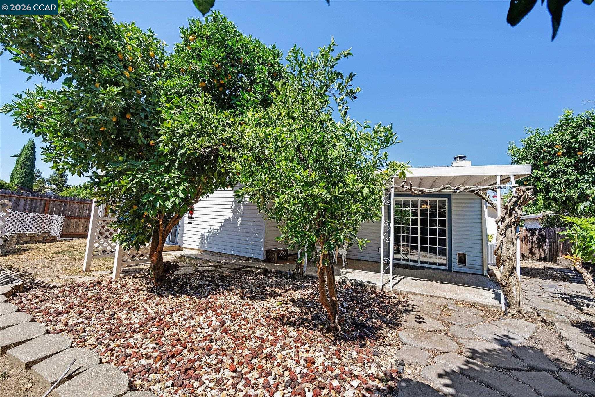 552 Redwood Dr, Vacaville CA 95687 — photo 40