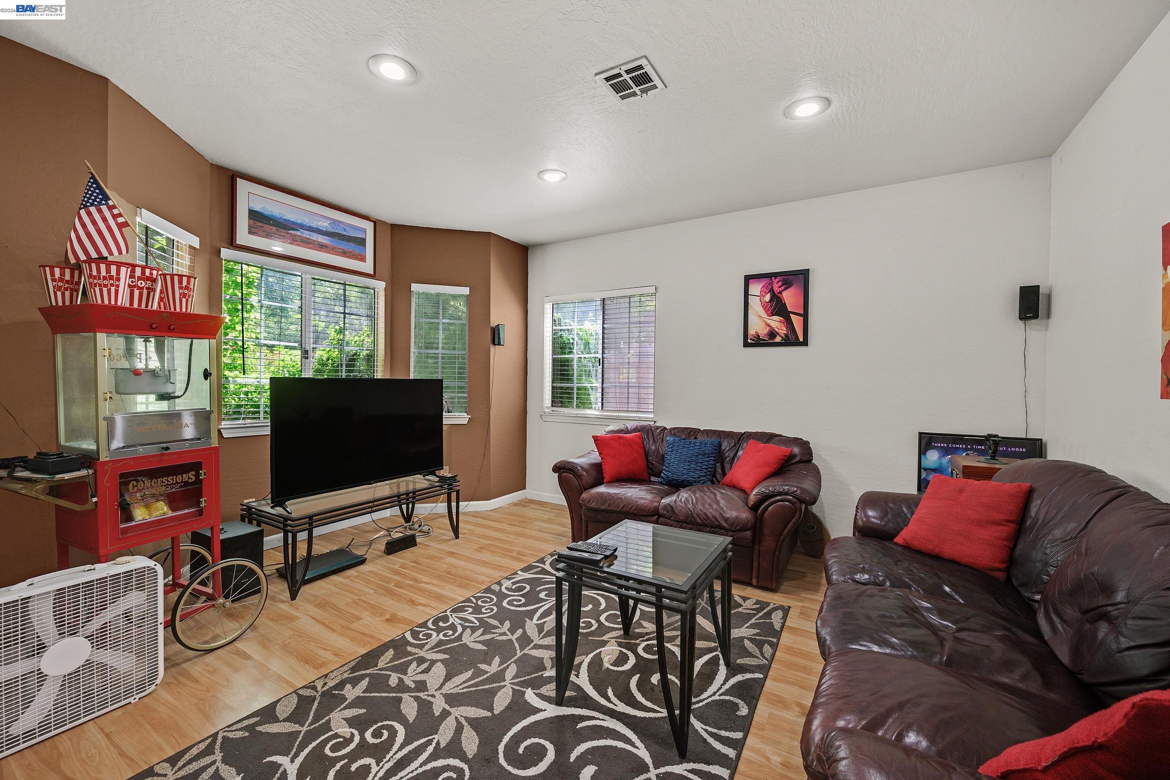 425 Cecelio Way, Tracy CA 95376 — photo 4