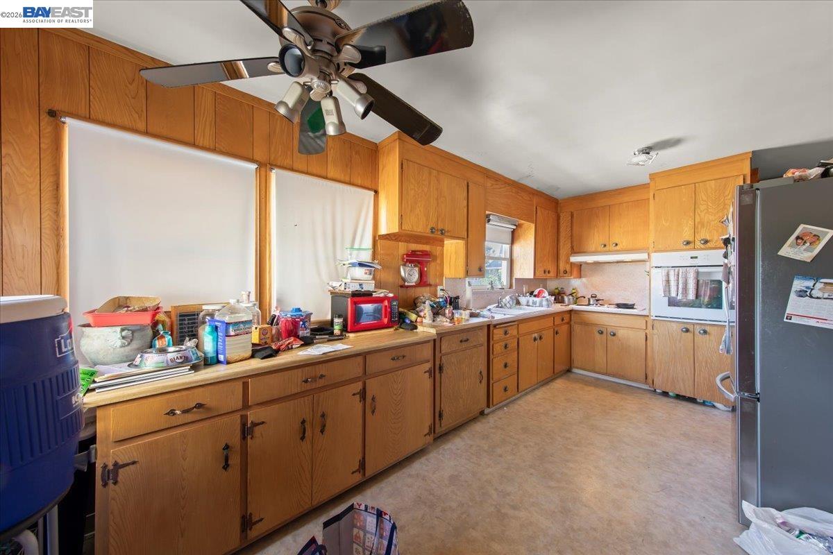 22071 Montgomery St, Hayward CA 94541 — photo 16