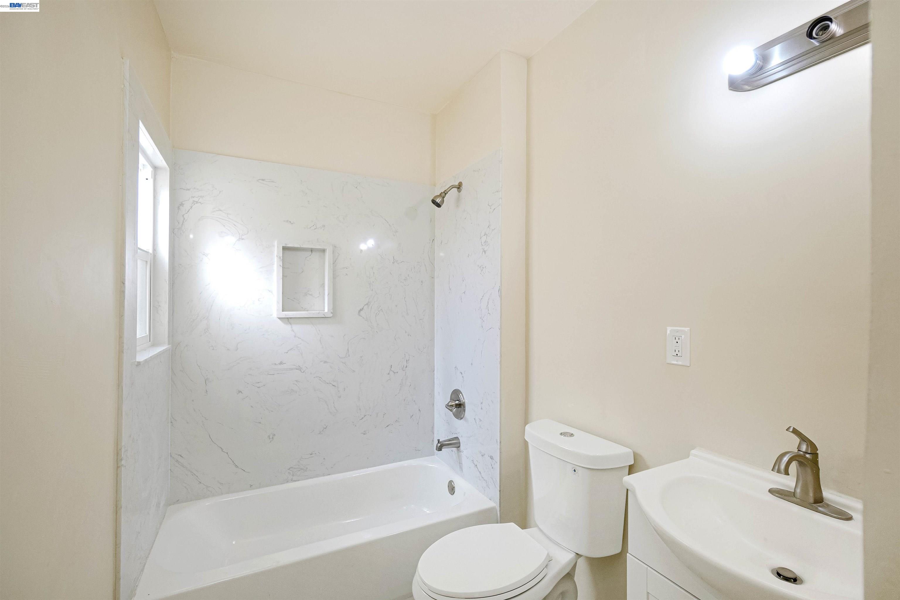 3516 E 15Th St, Oakland CA 94601 — photo 32