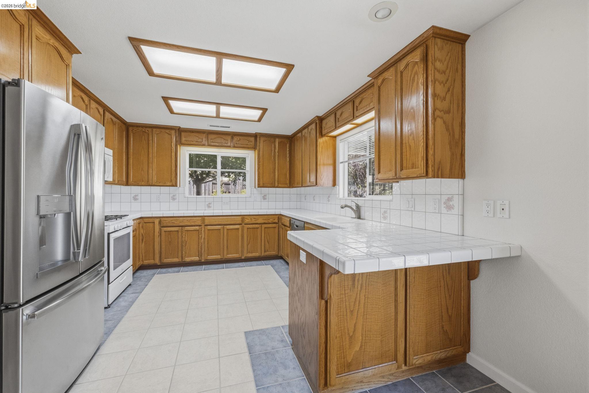 10677 Oak Leaf Ct, Jamestown CA 95327 — photo 12