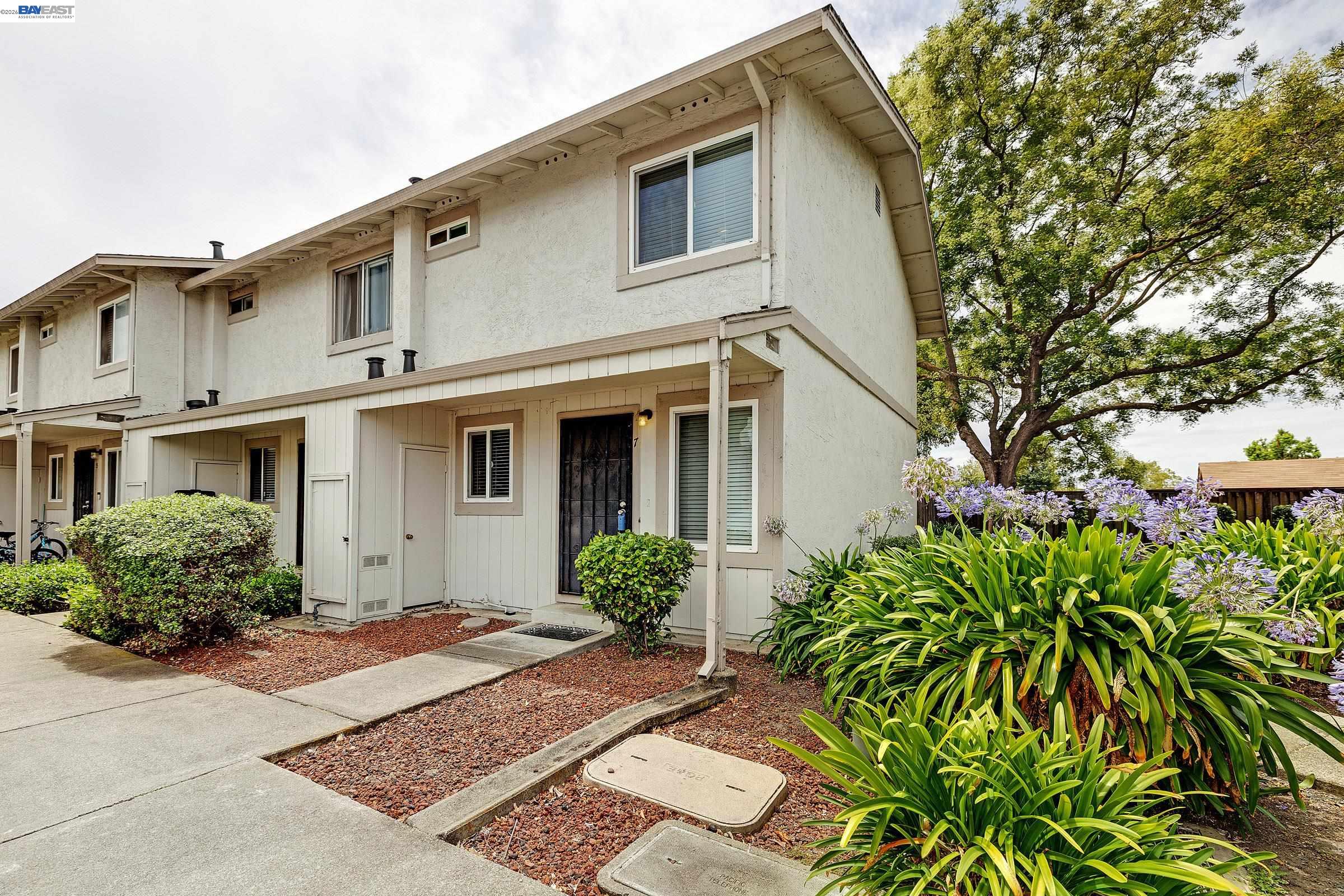 27427 Stoneridge Court # 7, Hayward CA 94544