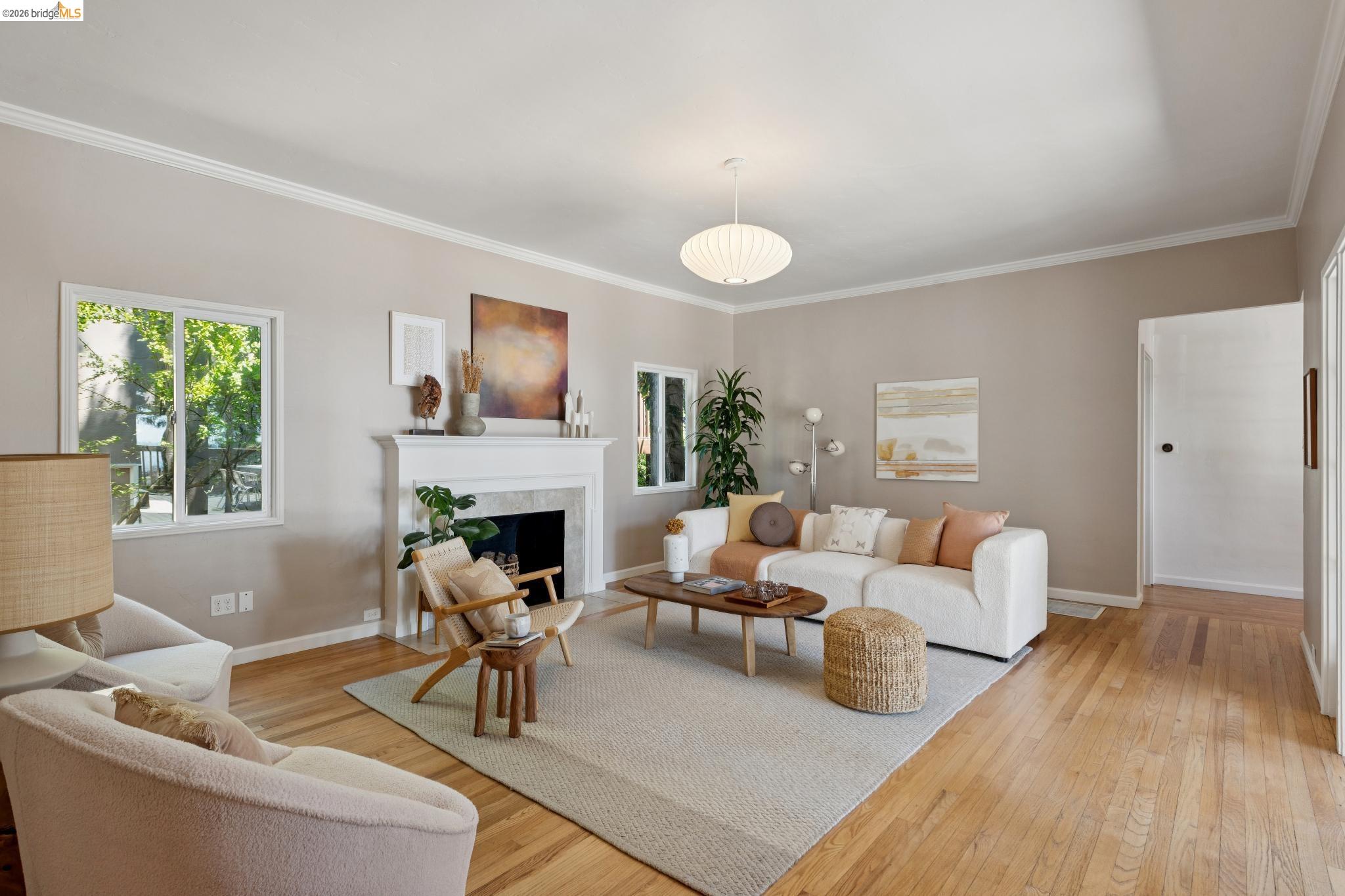 2339 Thackeray Dr, Oakland CA 94611 — photo 14