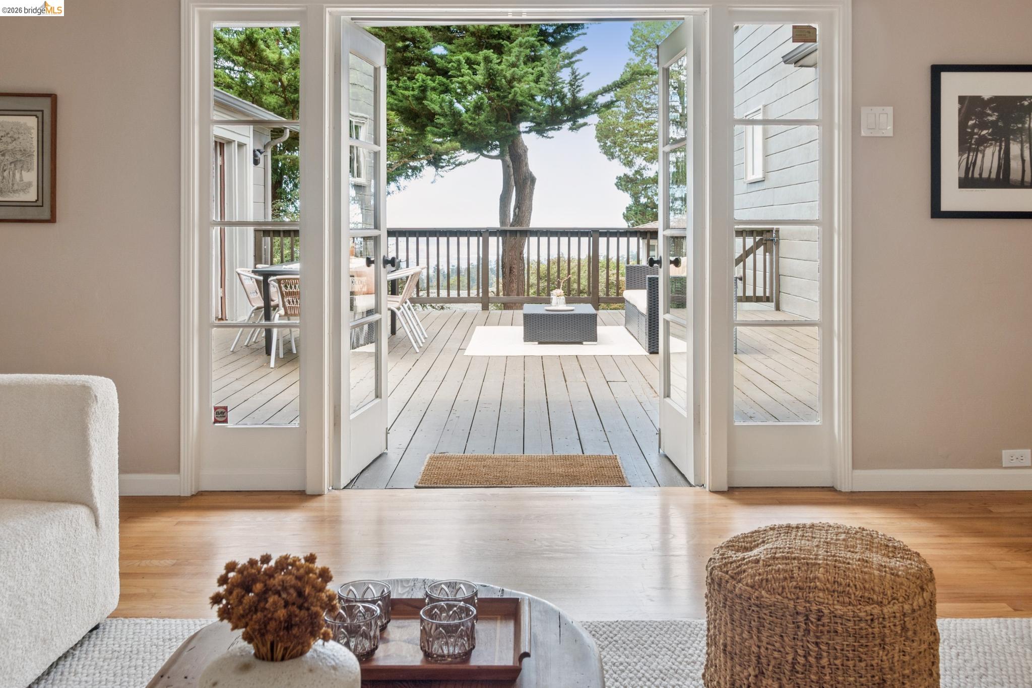 2339 Thackeray Dr, Oakland CA 94611 — photo 16