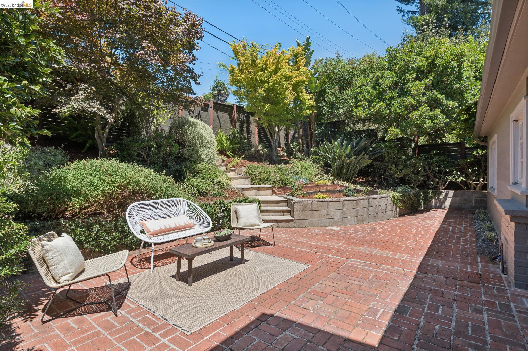 2339 Thackeray Dr, Oakland CA 94611 — photo 6