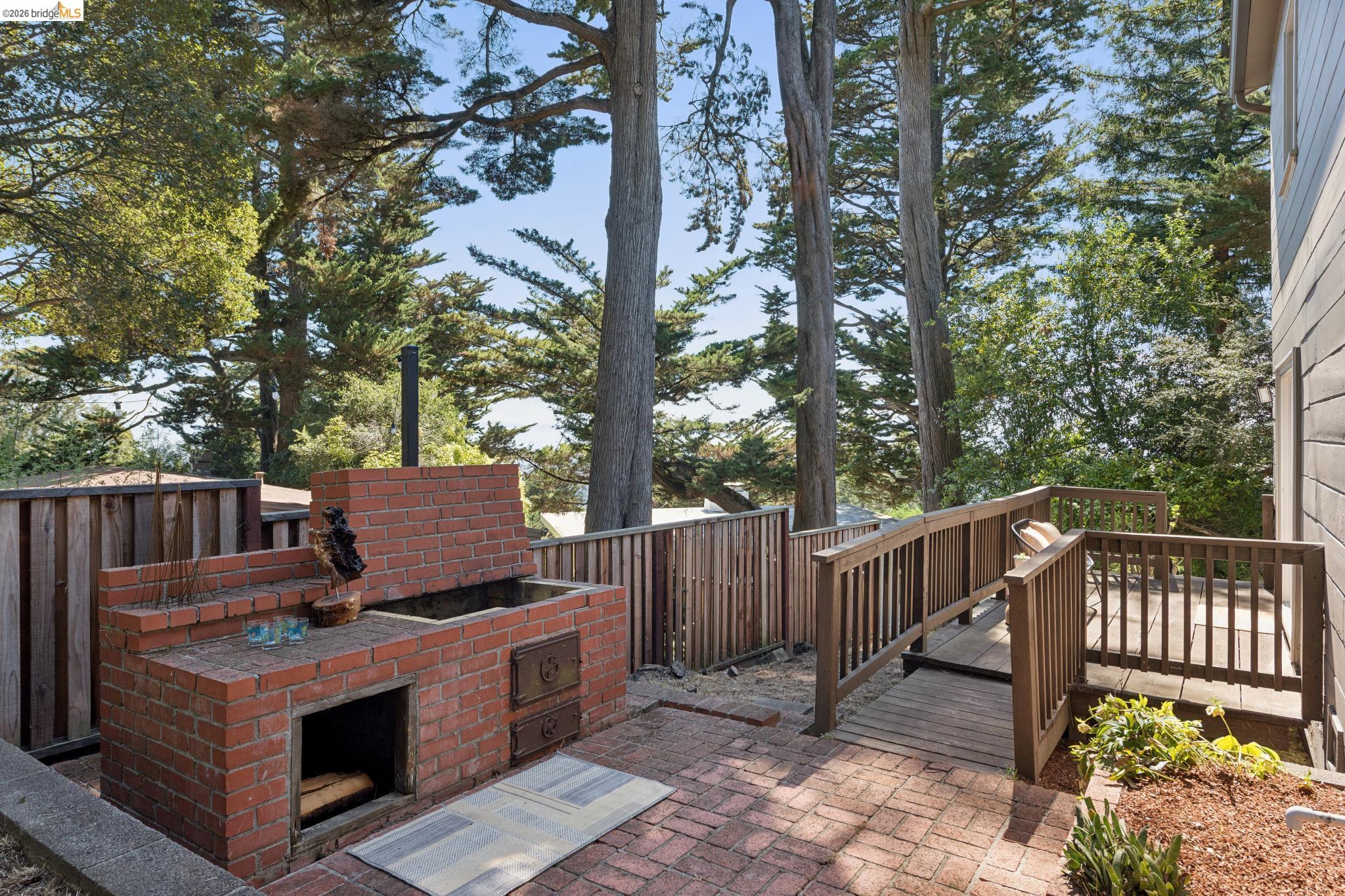 2339 Thackeray Dr, Oakland CA 94611 — photo 61