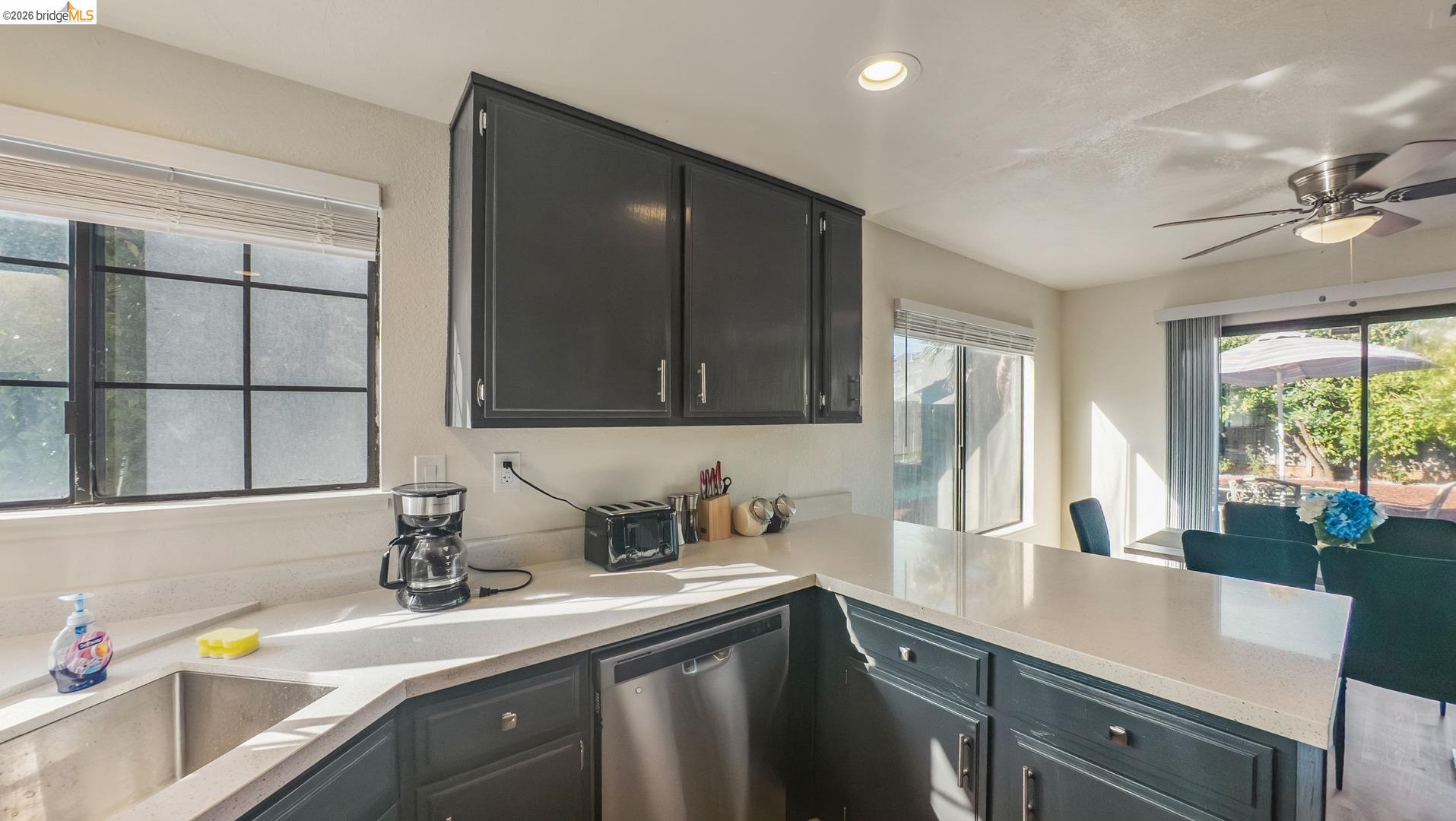 719 Azores CIR, Bay Point CA 94565 — photo 24
