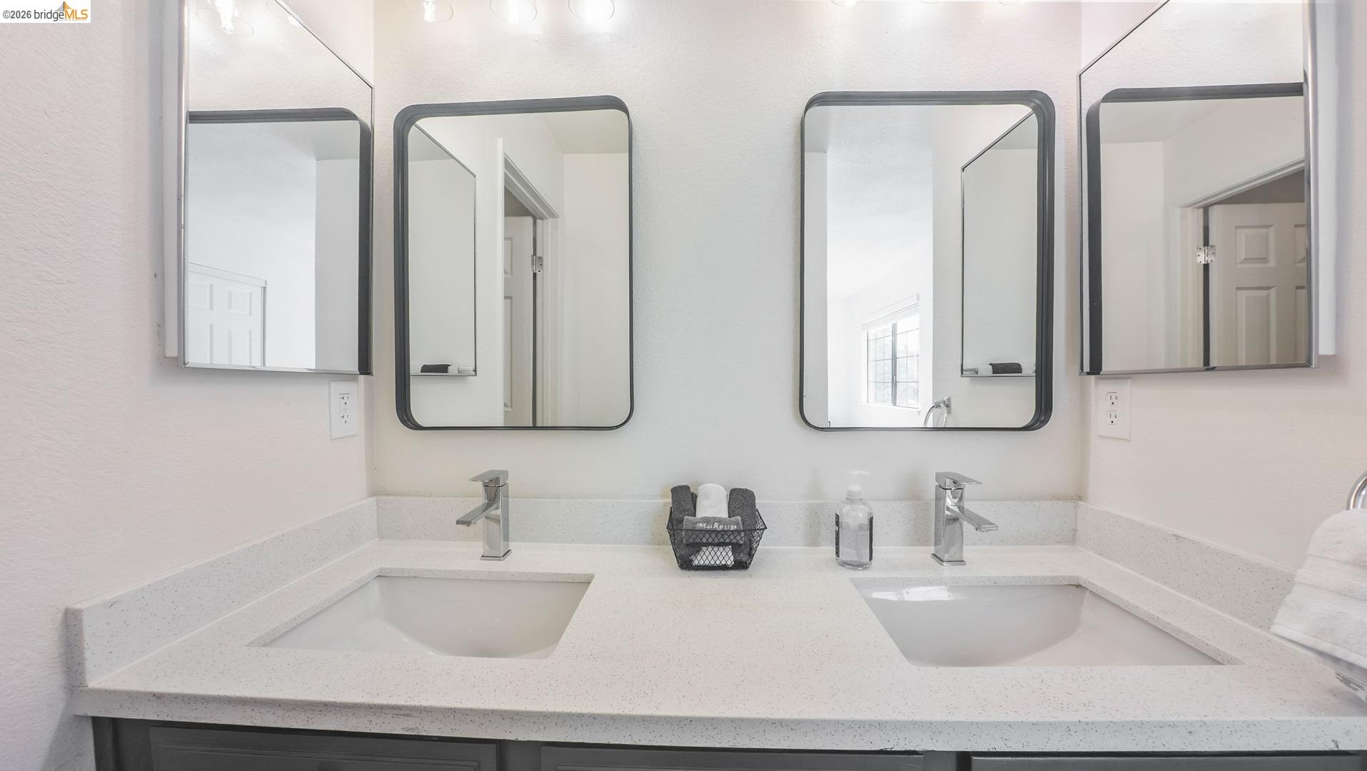 719 Azores CIR, Bay Point CA 94565 — photo 46
