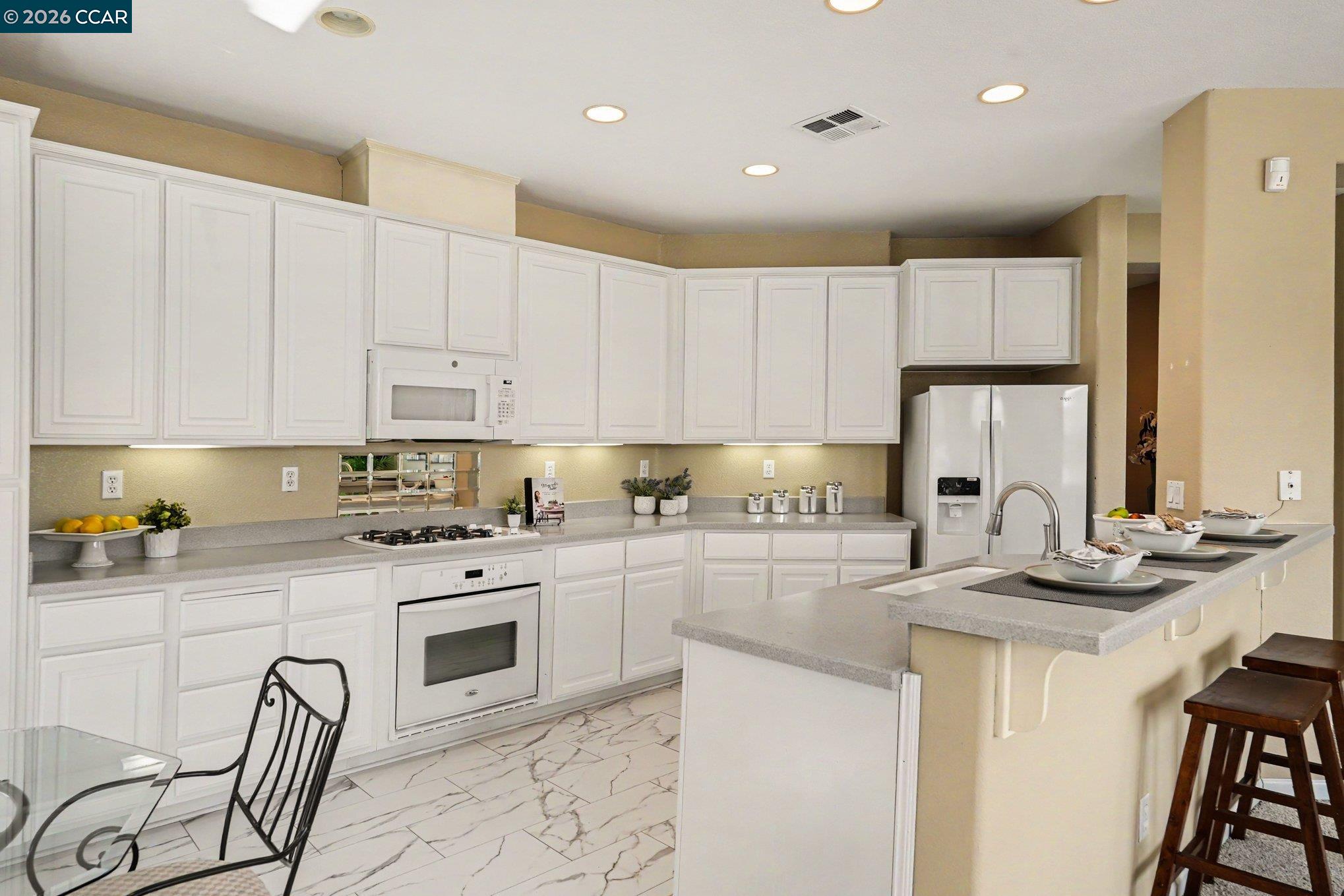 937 Toulouse Way, Martinez CA 94553 — photo 10