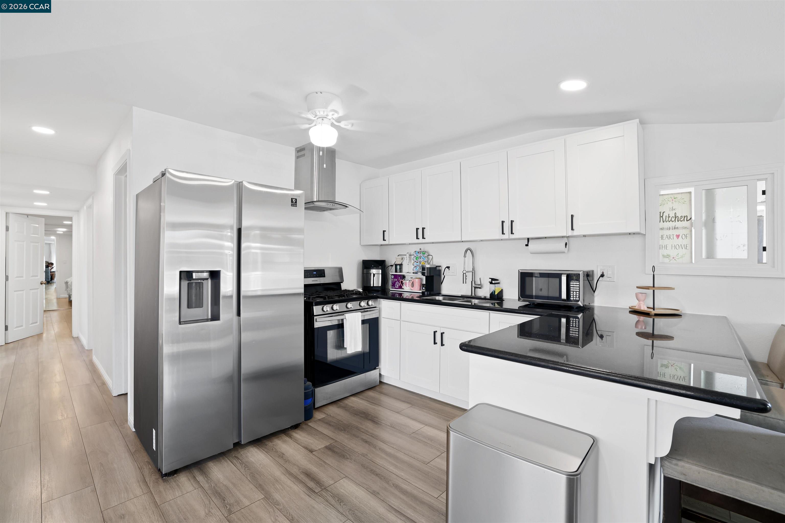 Front Image Thumbnail for CC41142042