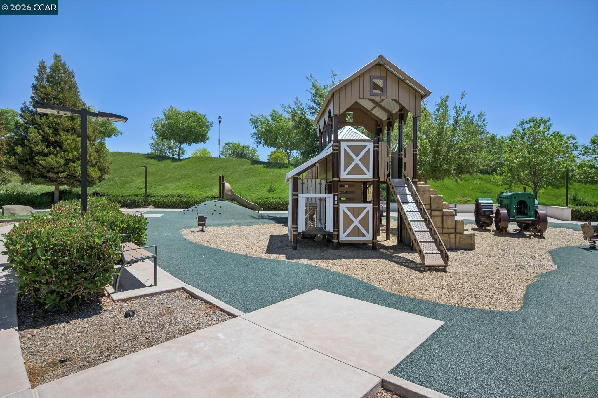 418 Persimmon Cmn # 2, Livermore CA 94551 — photo 52