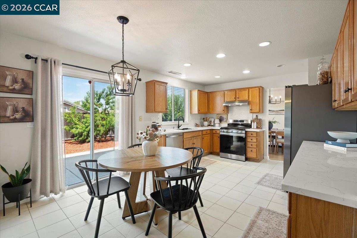 1195 Oak Haven Way, Antioch CA 94531 — photo 10