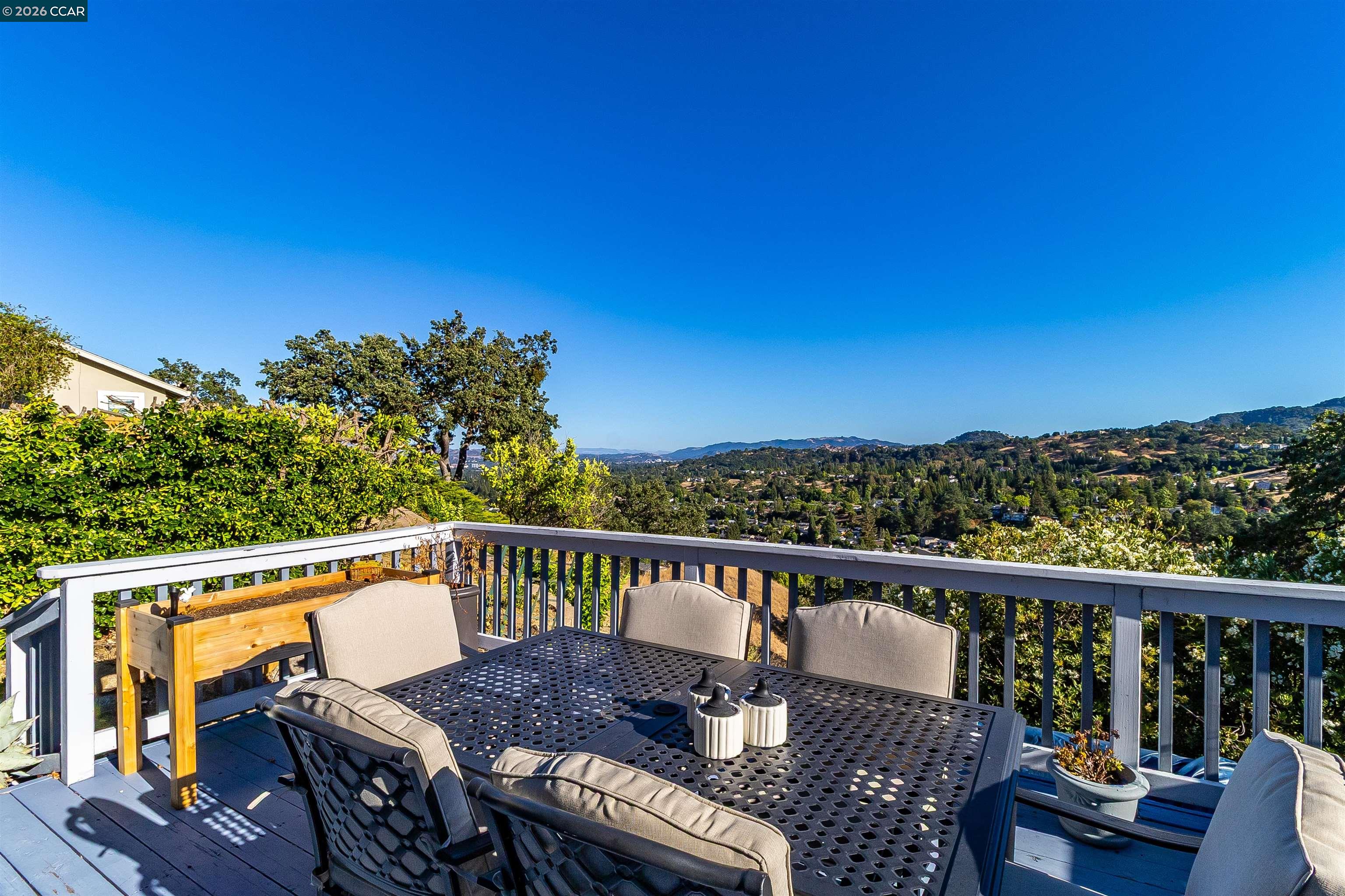 640 Skyline Dr, Martinez CA 94553 — photo 68