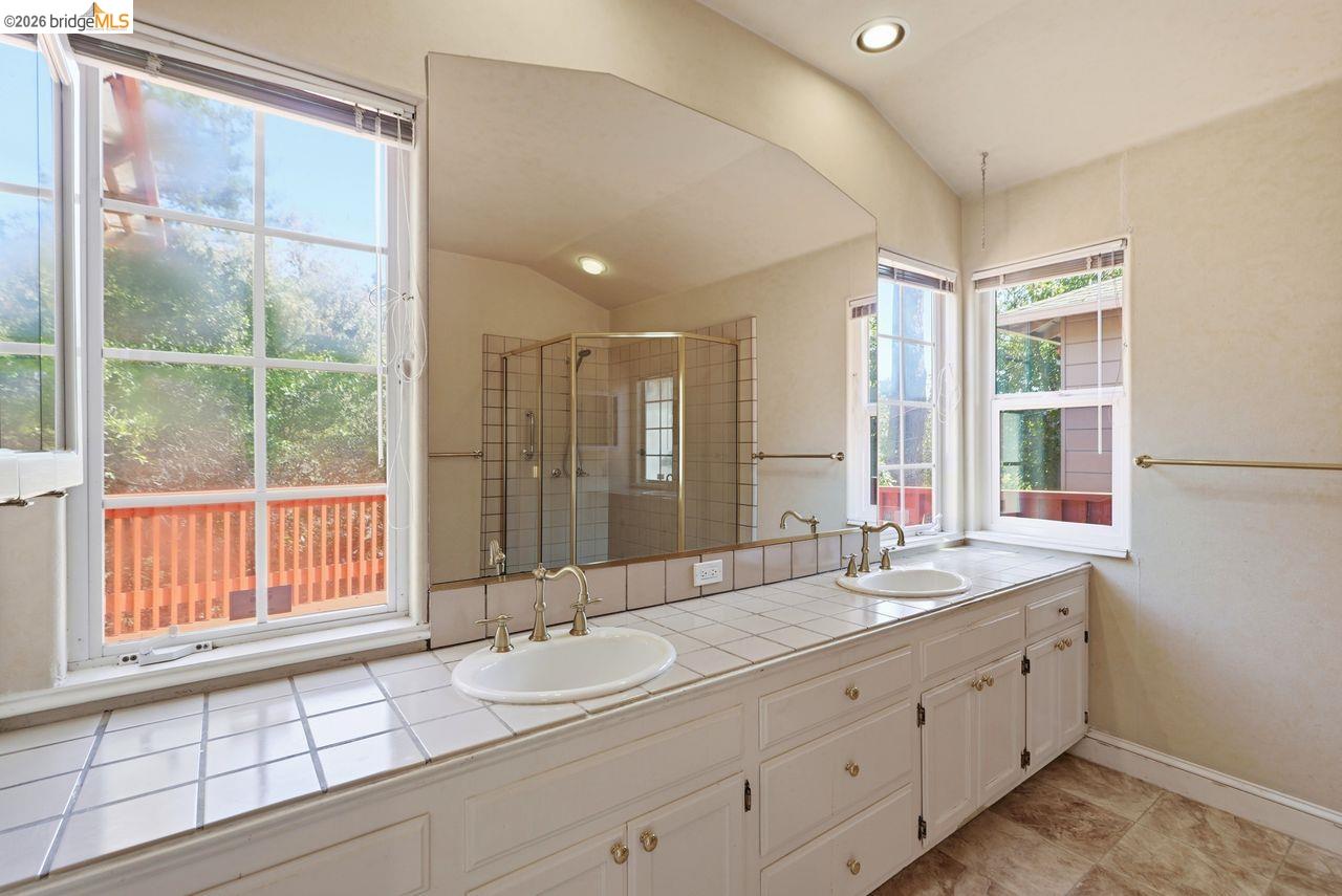 6480 Ascot Dr, Oakland CA 94611 — photo 30
