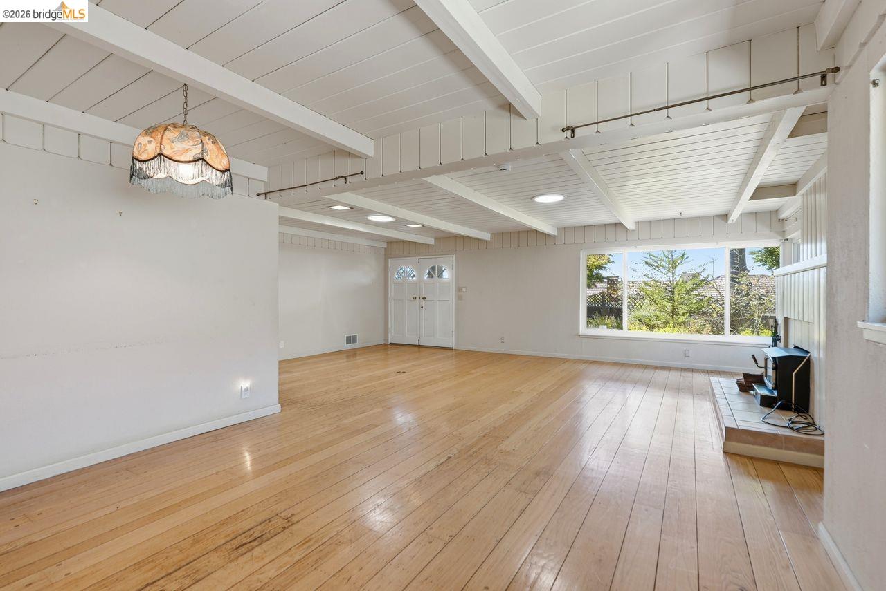 6480 Ascot Dr, Oakland CA 94611 — photo 10