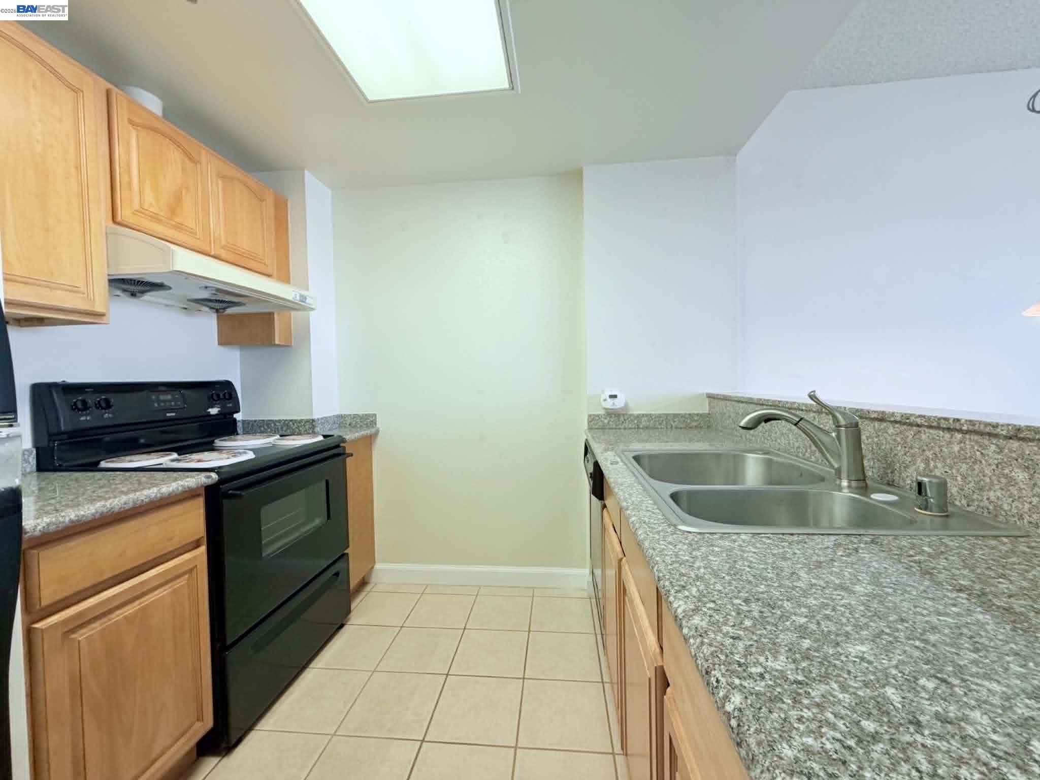 989 Webster St # 651, Oakland CA 94607 — photo 29