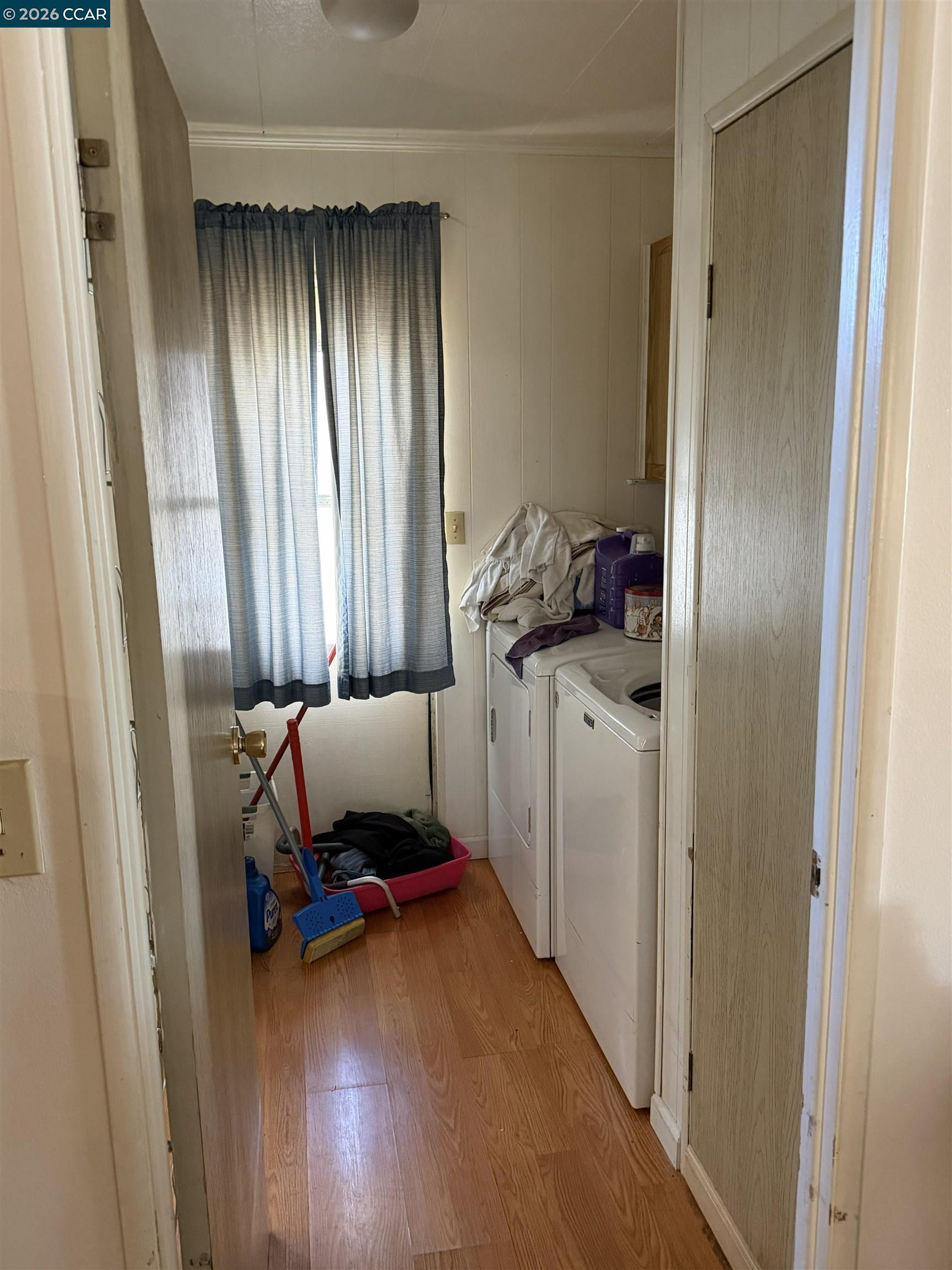 Front Image Thumbnail for CC41142119