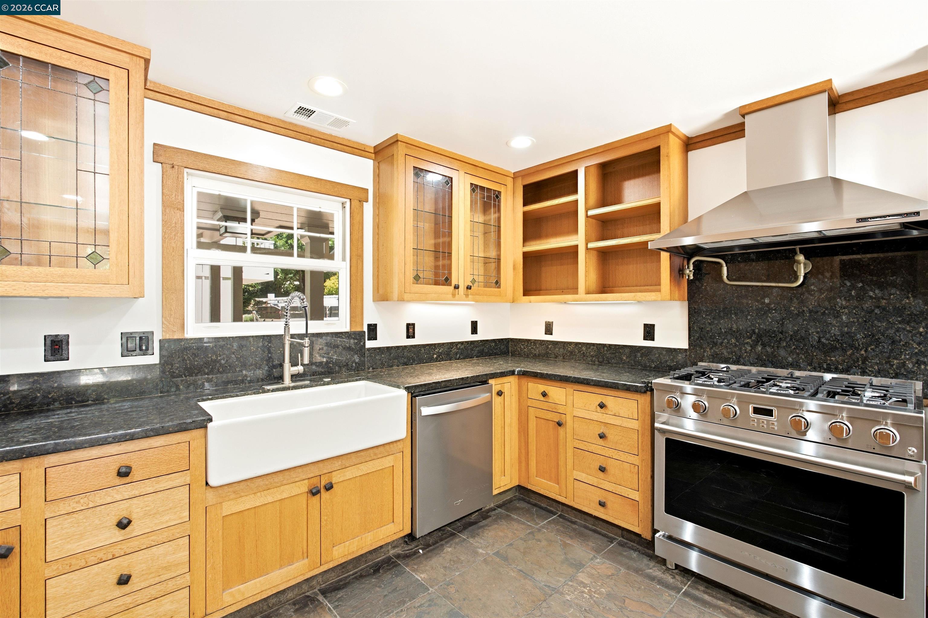 26929 Palomares Rd, Castro Valley CA 94552 — photo 13