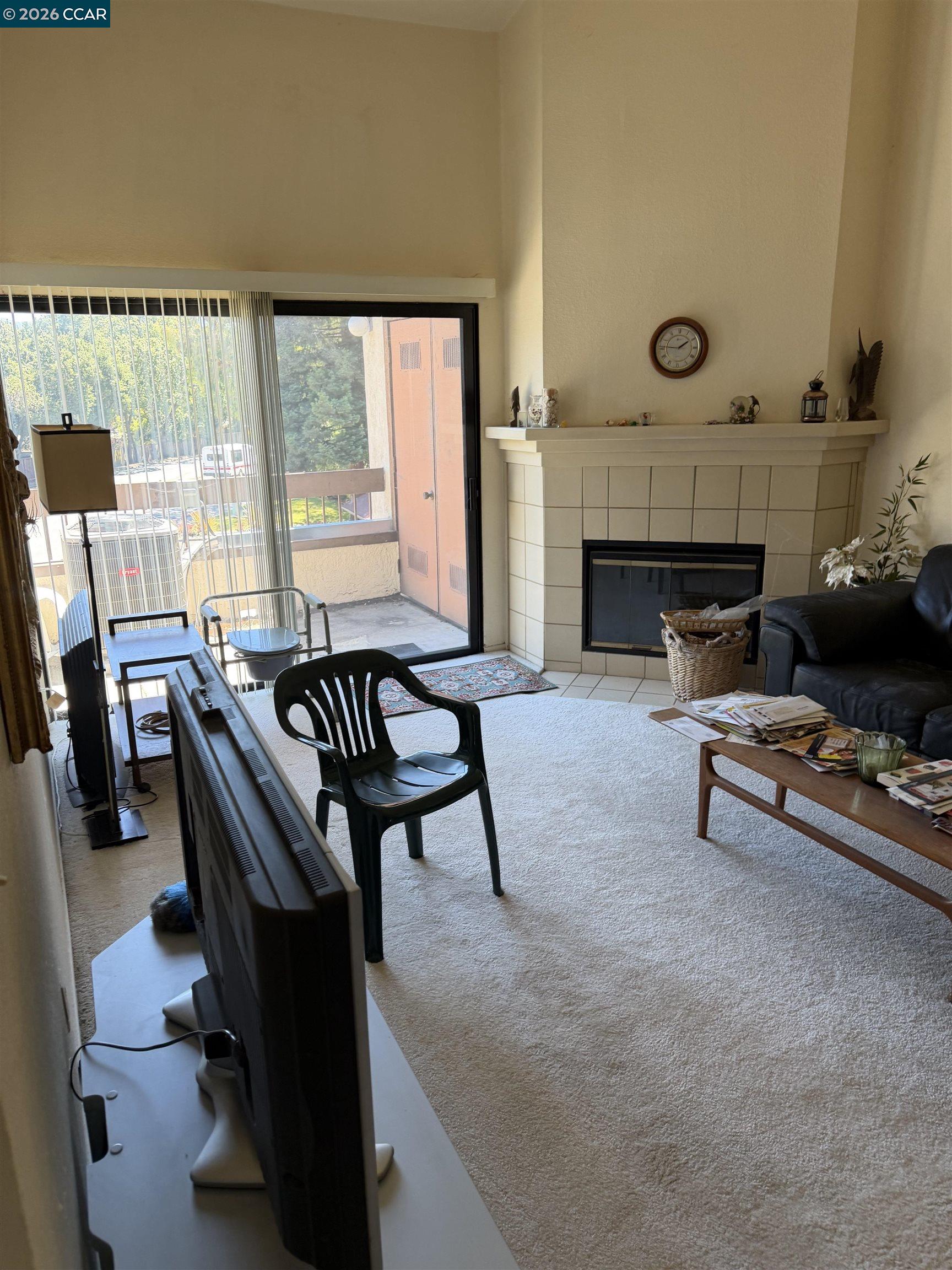 836 N Villa Way, Walnut Creek CA 94595 — photo 2