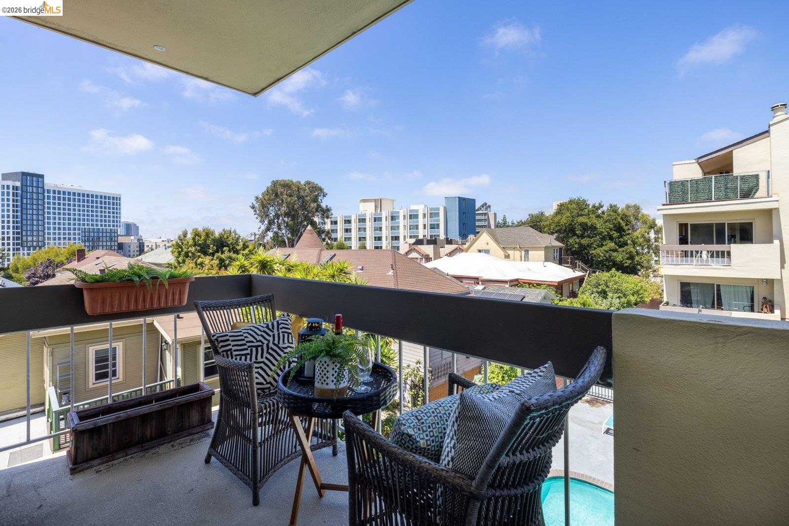 77 Fairmount Avenue # 302, Oakland CA 94611 — photo 12