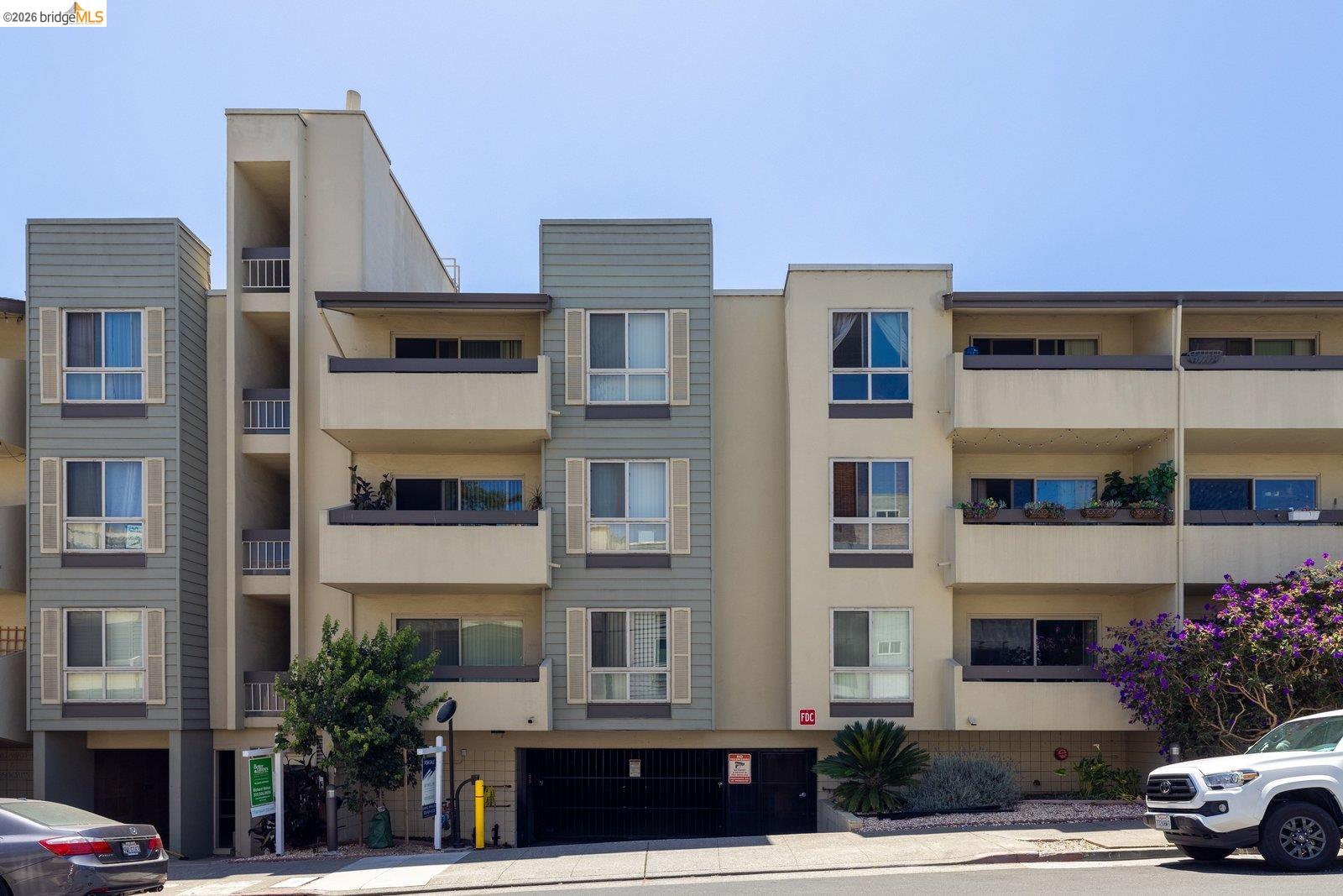 77 Fairmount Avenue # 302, Oakland CA 94611 — photo 30