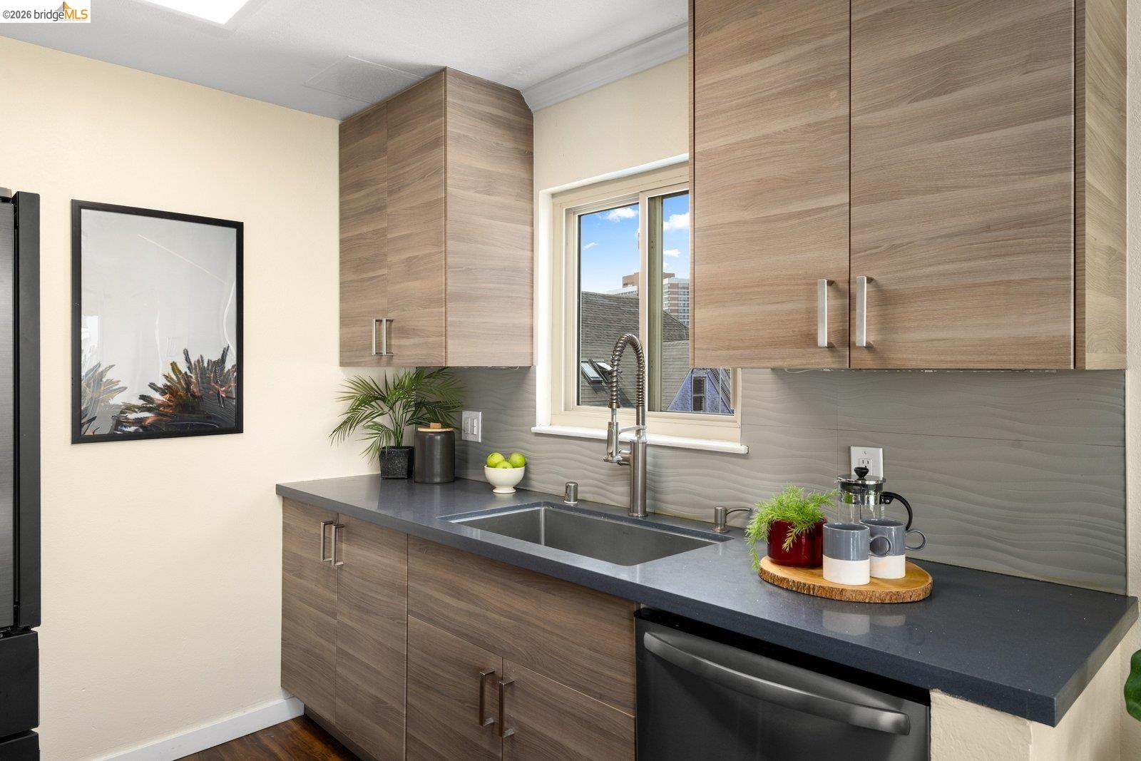 77 Fairmount Avenue # 302, Oakland CA 94611 — photo 9