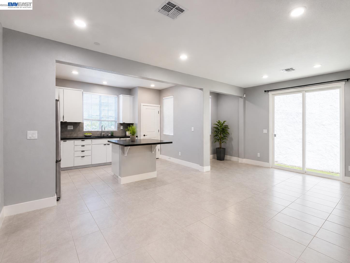 3141 Bluebird court, West Sacramento CA 95691 — photo 3
