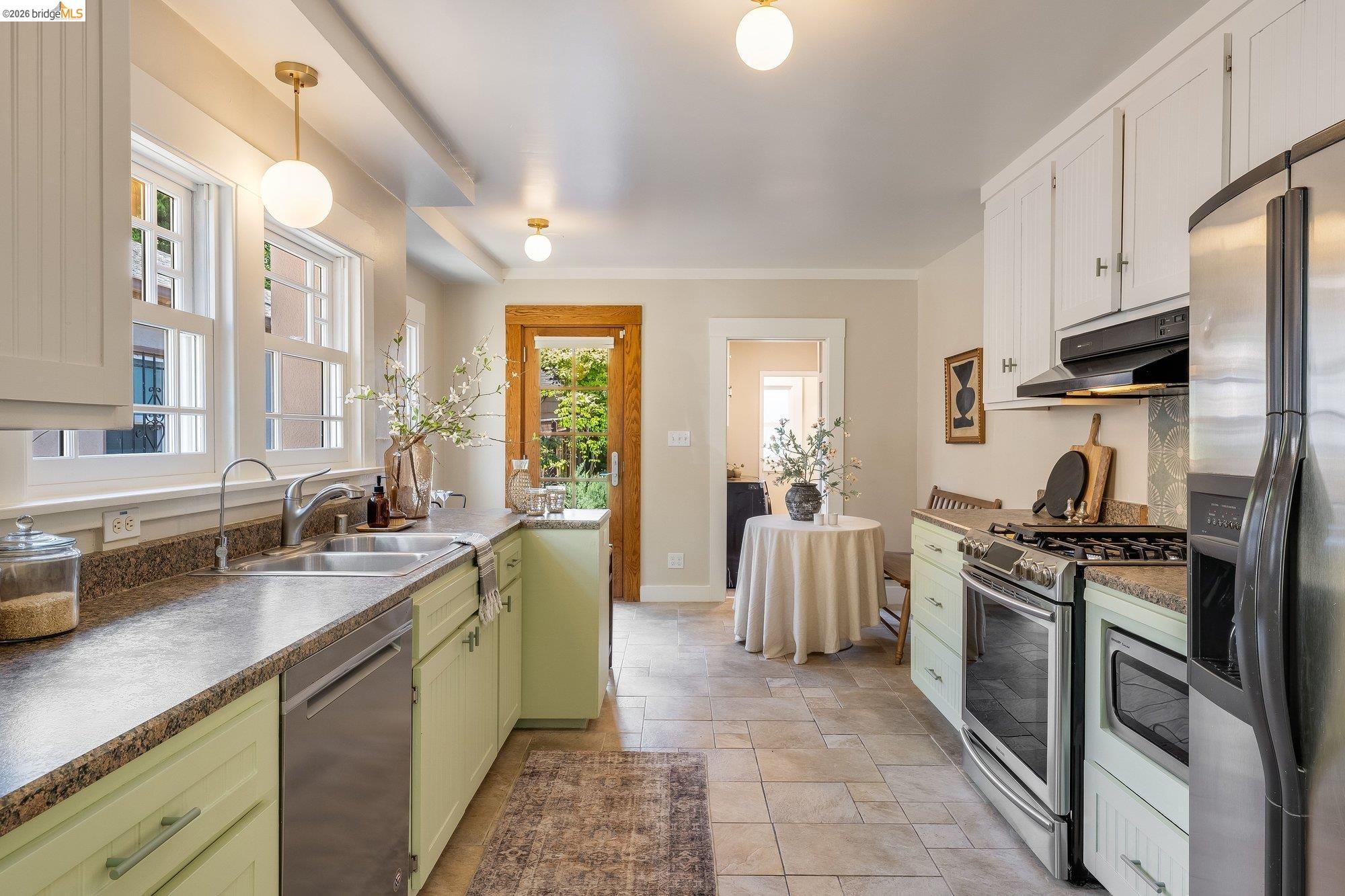 3300 Wilson Pl, Oakland CA 94602 — photo 8