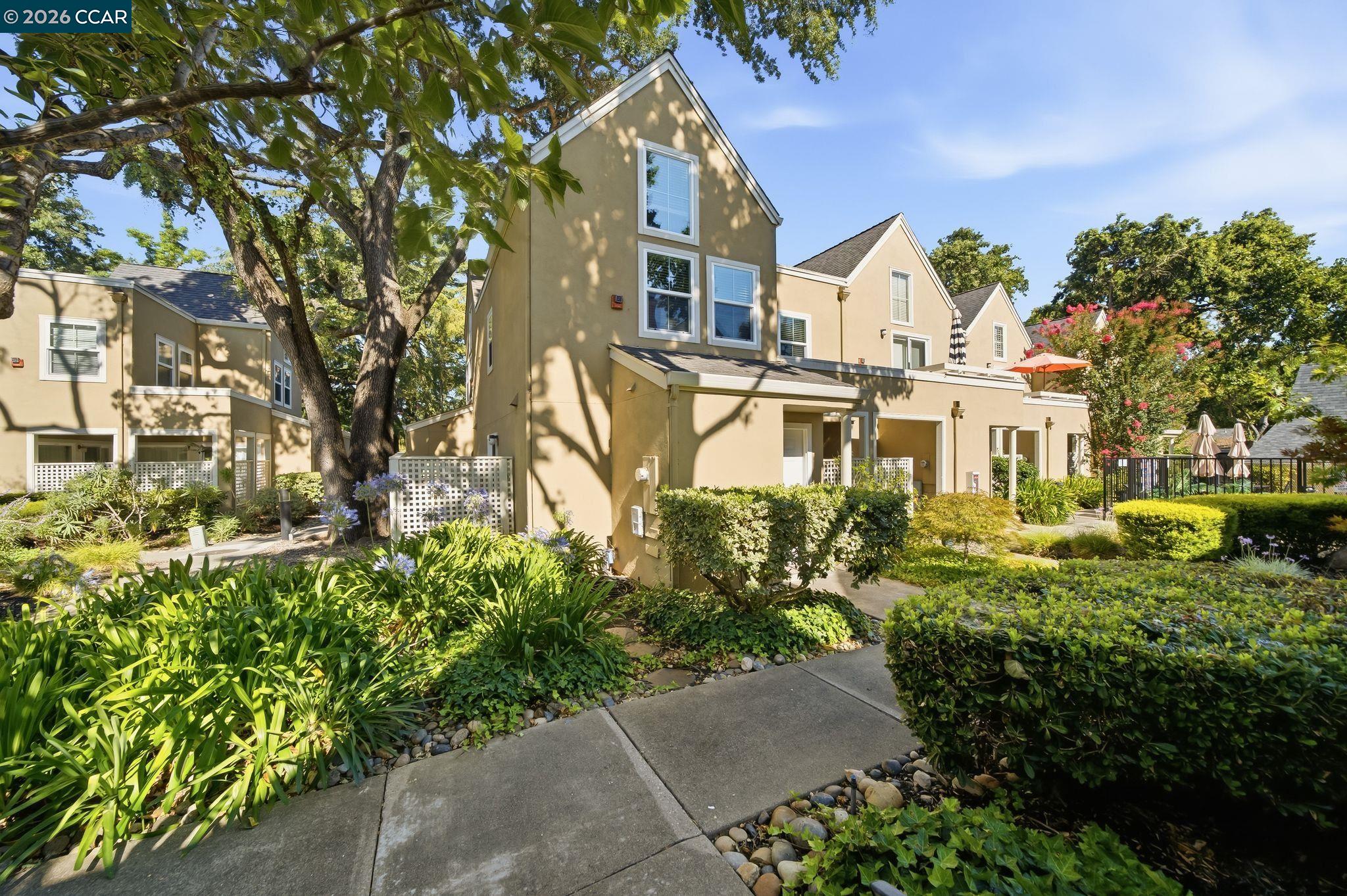 211 Kingston Way, Walnut Creek CA 94597 — photo 2