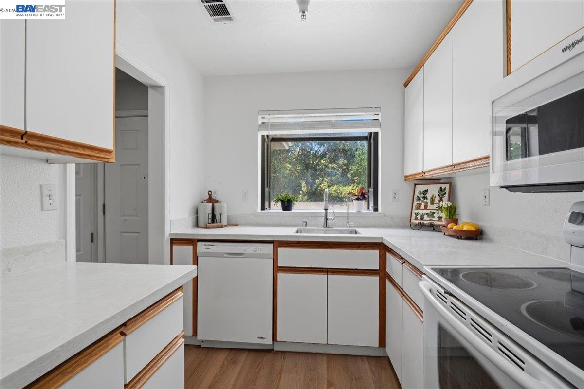 2598 Oak Rd # 284, Walnut Creek CA 94597 — photo 5