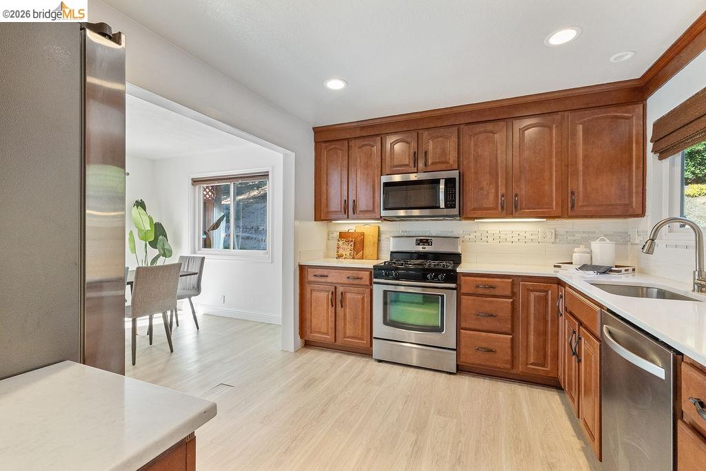 2407 Twinflower Ct, Martinez CA 94553 — photo 14