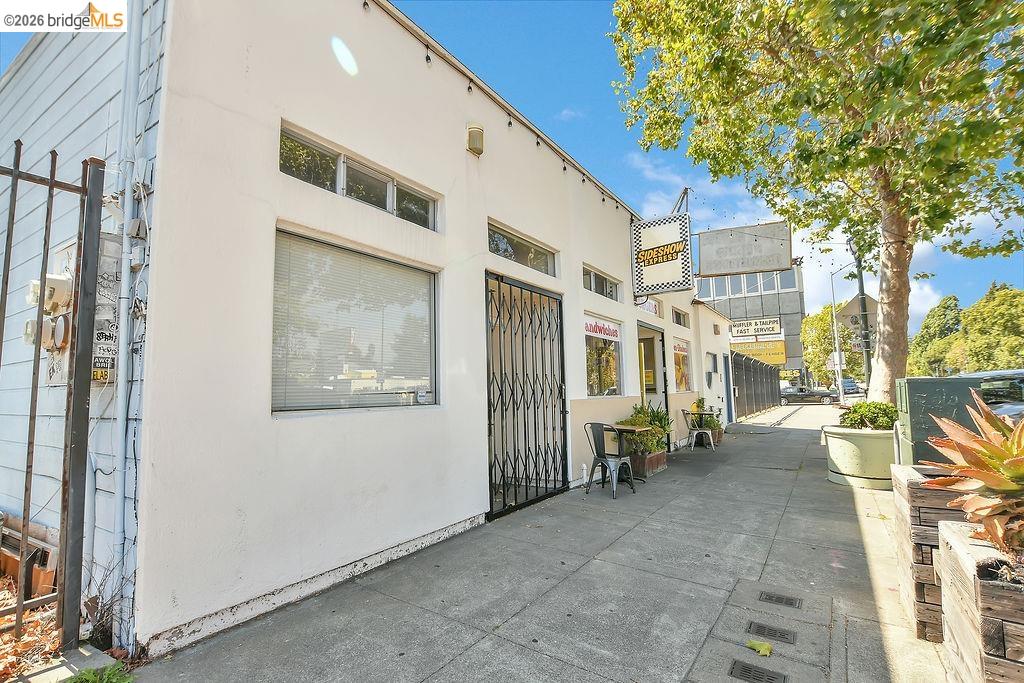 6041 San Pablo Ave, Oakland CA 94608 — photo 13
