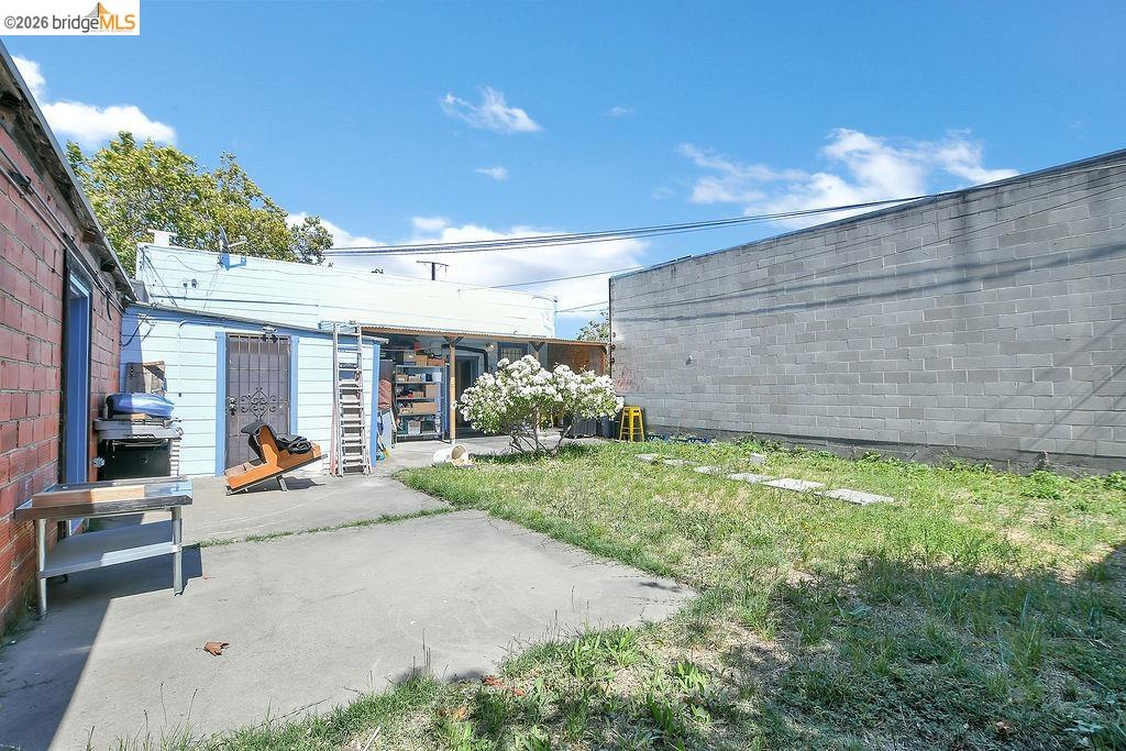 6041 San Pablo Ave, Oakland CA 94608 — photo 33