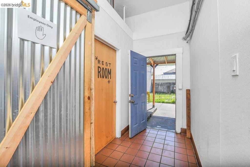 6041 San Pablo Ave, Oakland CA 94608 — photo 41