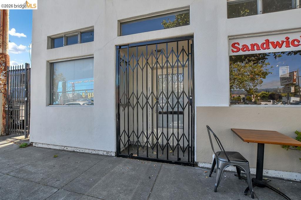 6041 San Pablo Ave, Oakland CA 94608 — photo 49
