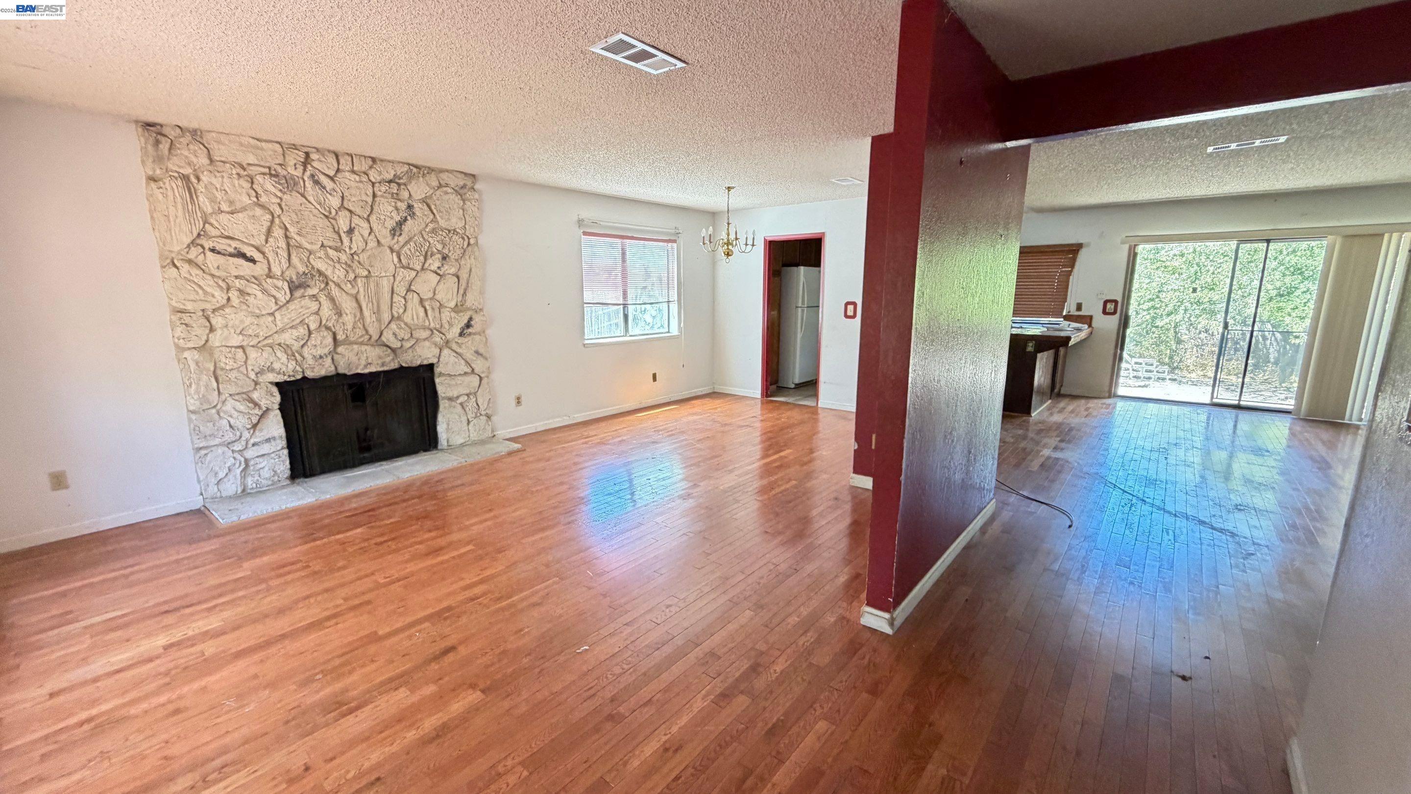 1988 Calaveras Dr, Pittsburg CA 94565 — photo 6