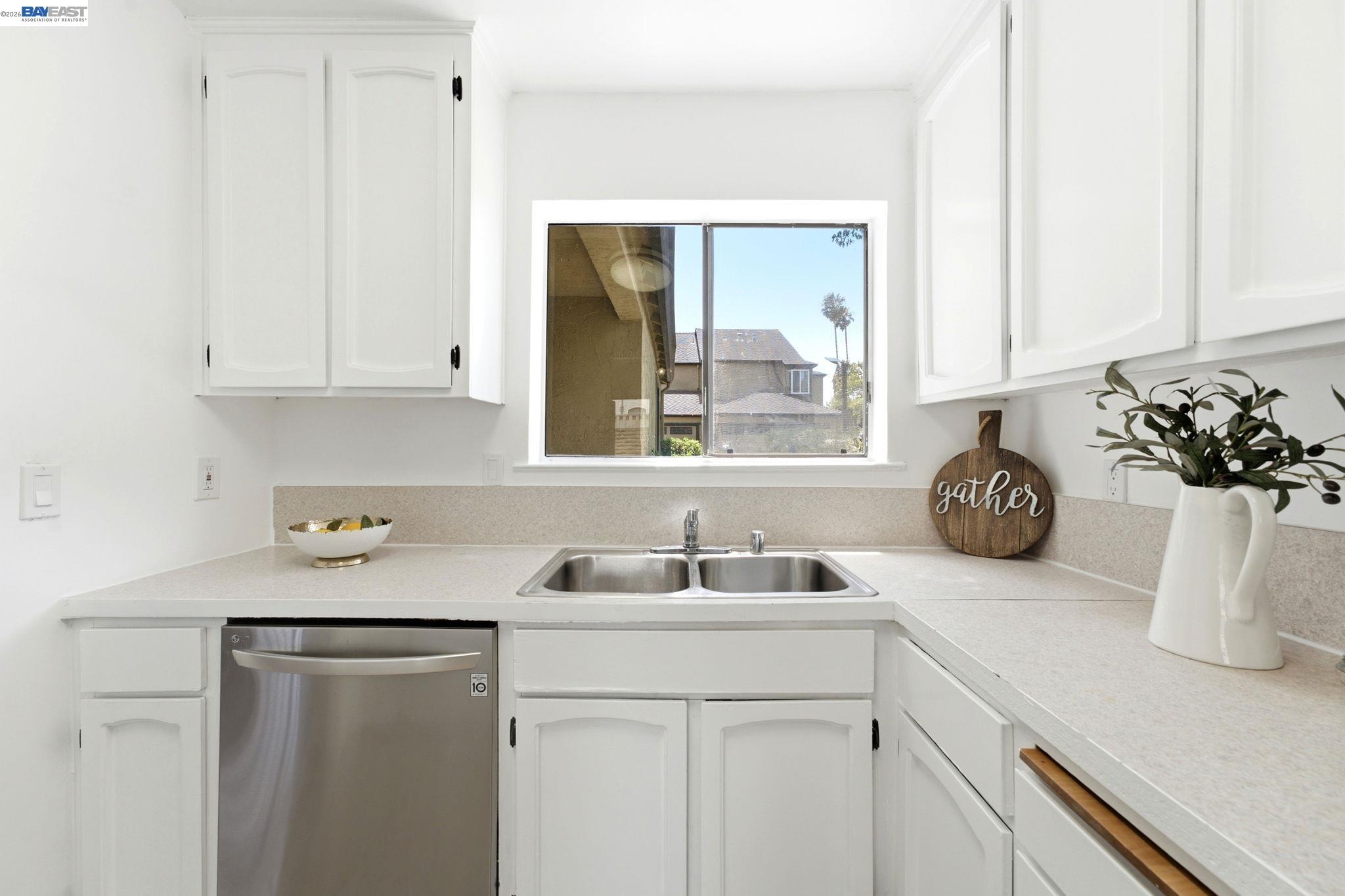 3810 Shinglewood Ct # 6, Union City CA 94587 — photo 5