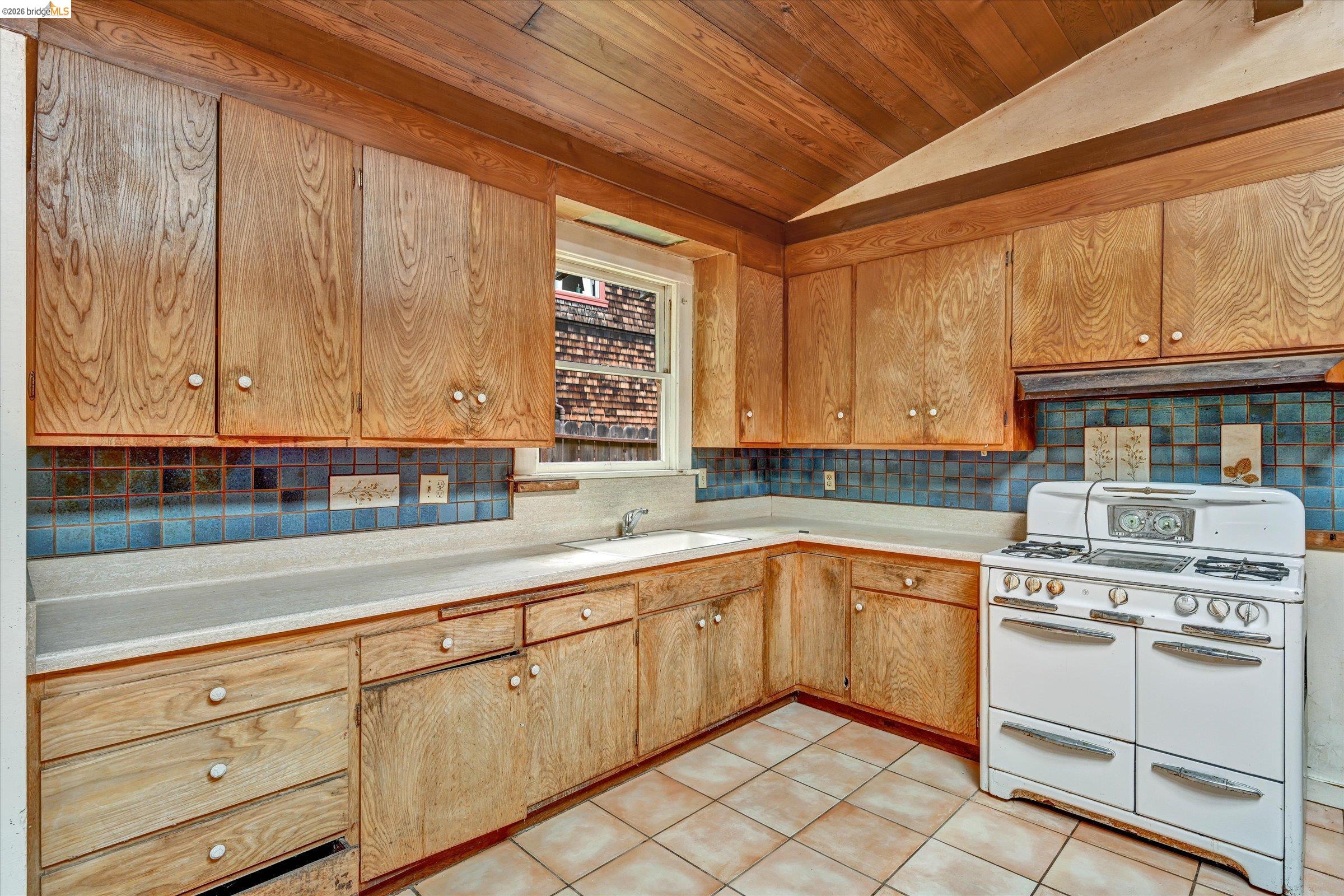 2219 Derby St, Berkeley CA 94705 — photo 23
