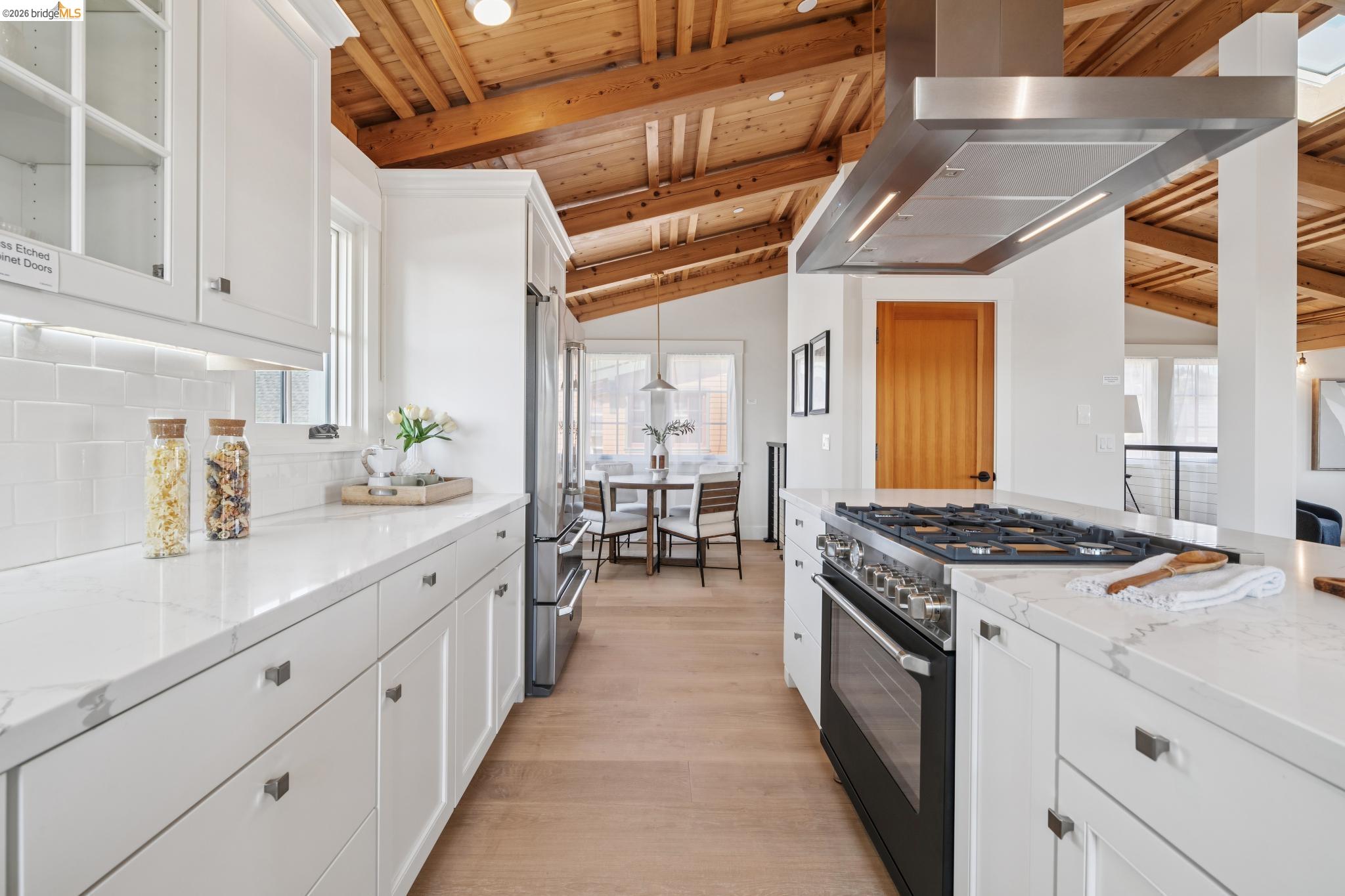 4432 Howe St, Oakland CA 94611 — photo 28