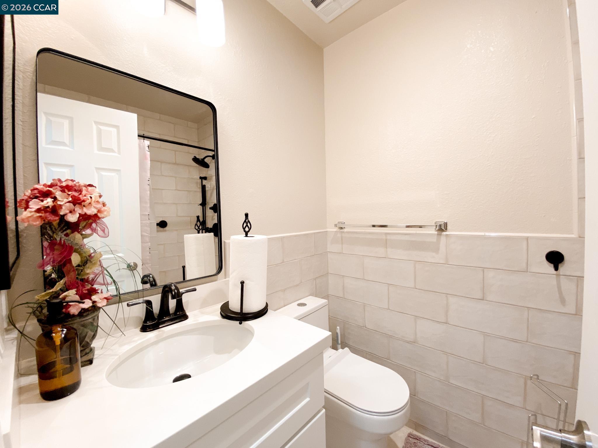 5457 Roundtree Pl # J, Concord CA 94521 — photo 28