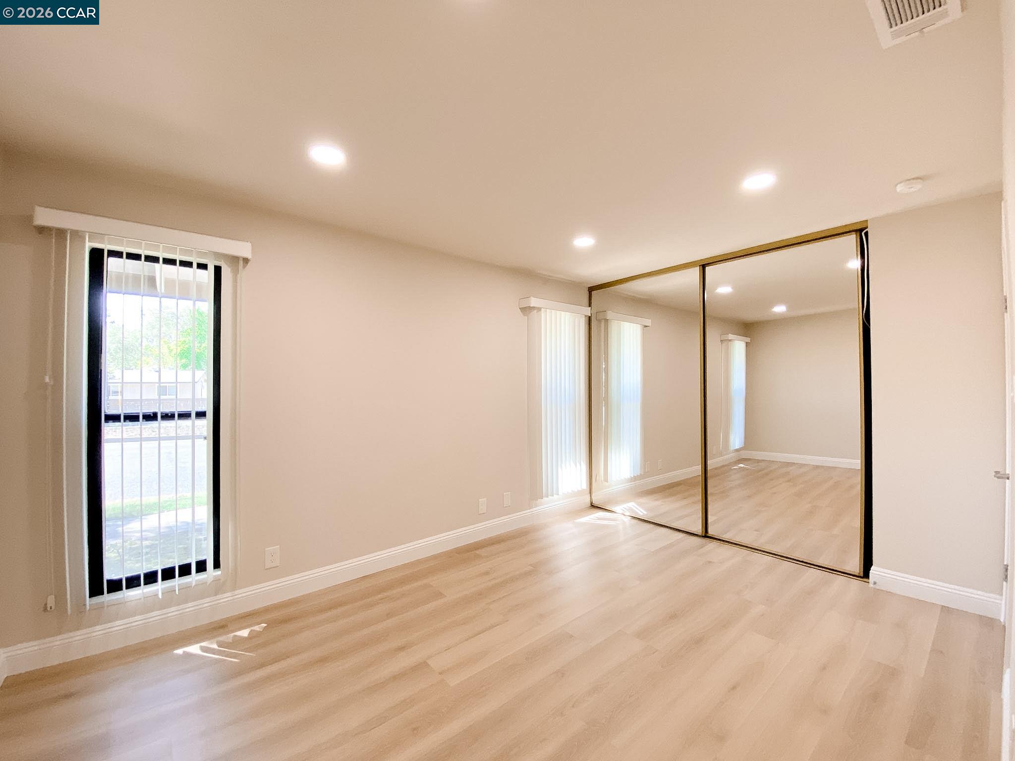 5457 Roundtree Pl # J, Concord CA 94521 — photo 29